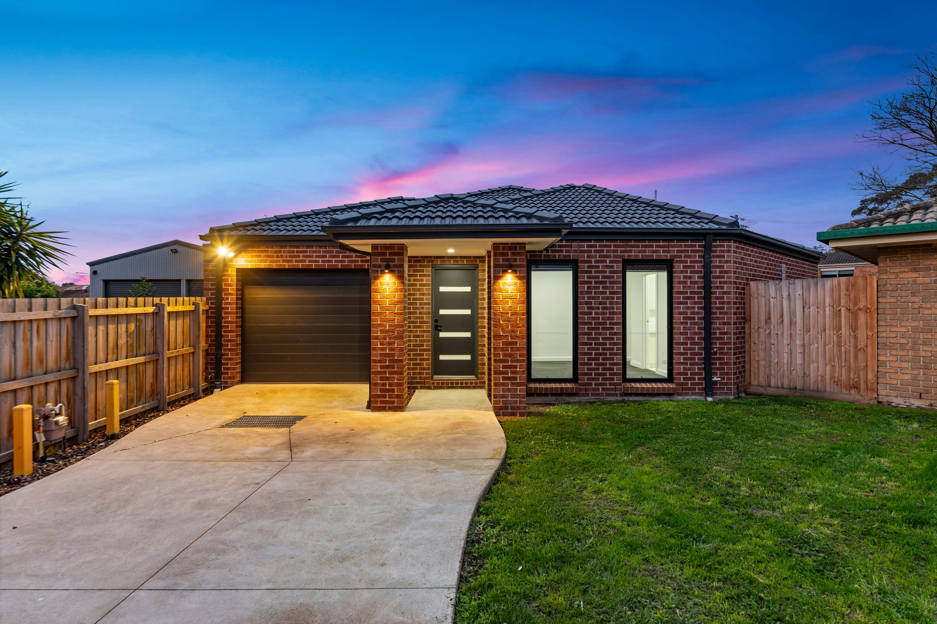 1/4 Malcolm Court, Pakenham, VIC 3810