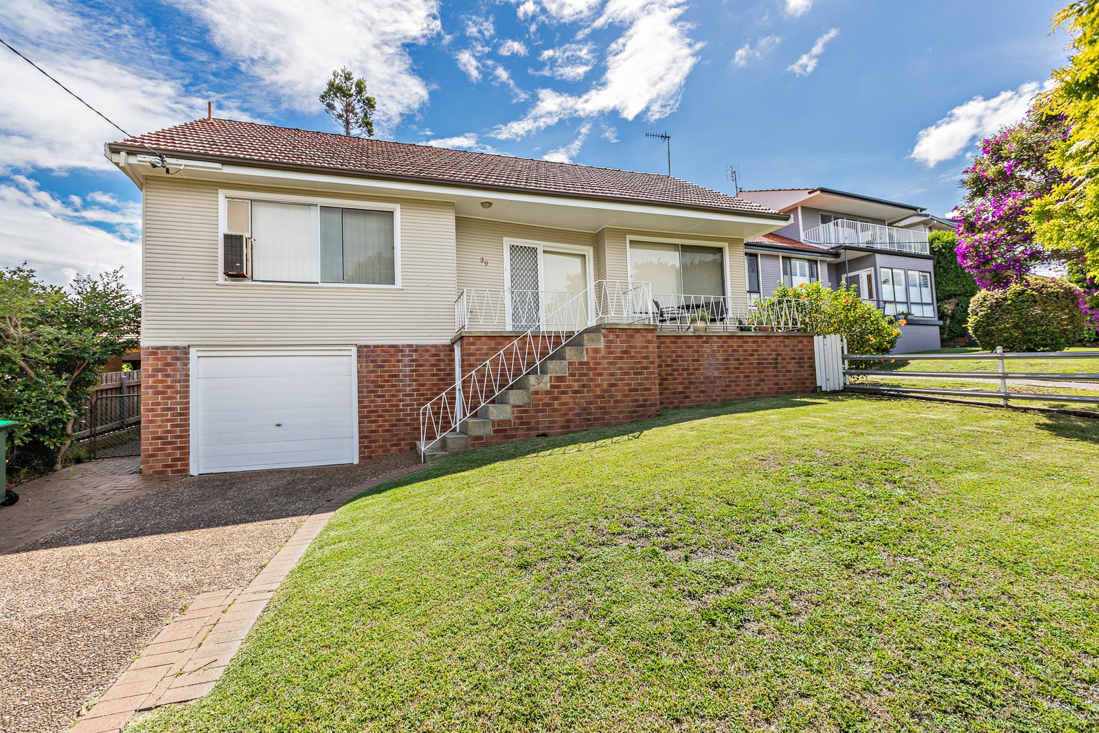 39 Valaud Crescent, Highfields, NSW 2289
