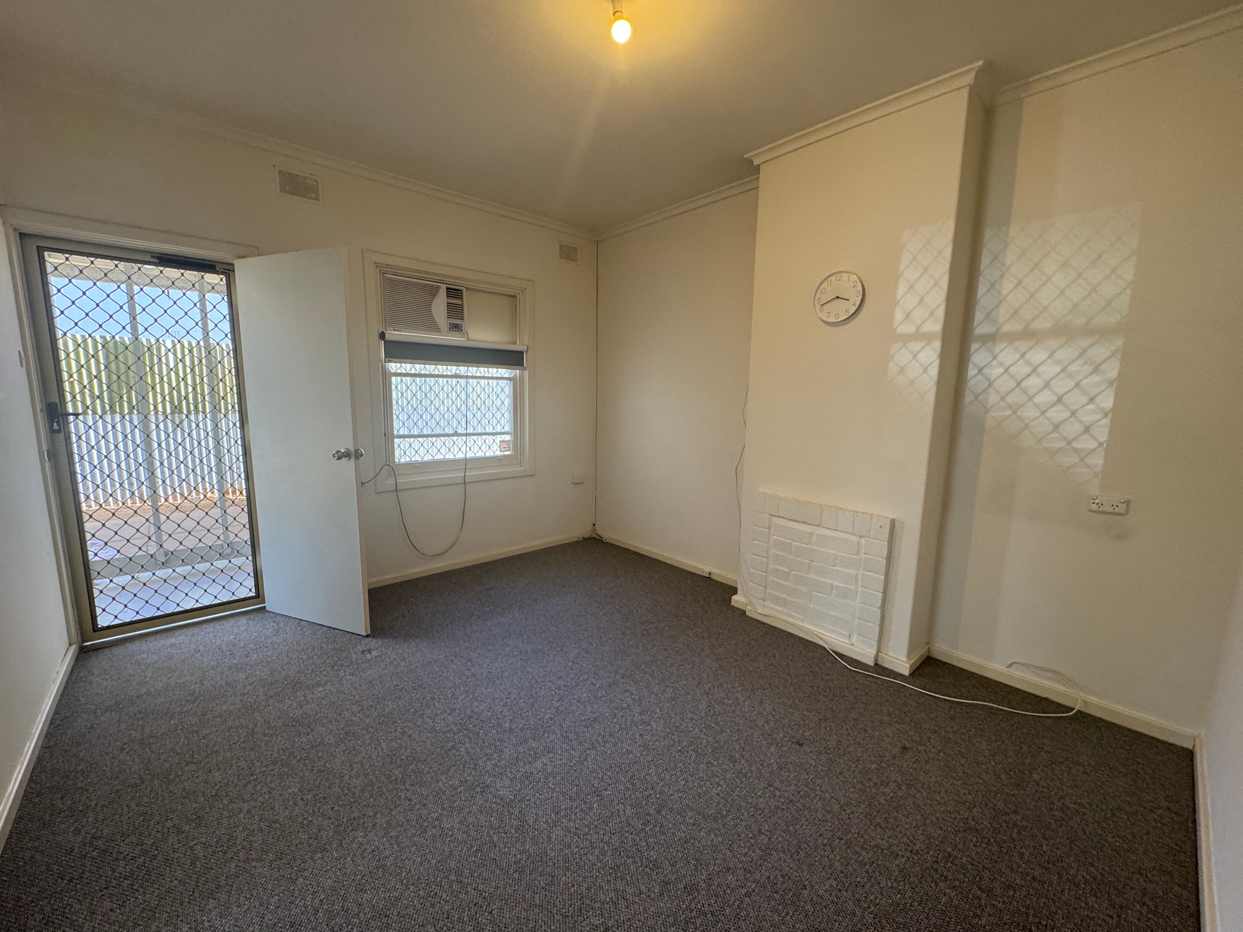 11 Hogarth Road, Elizabeth South, SA 5112