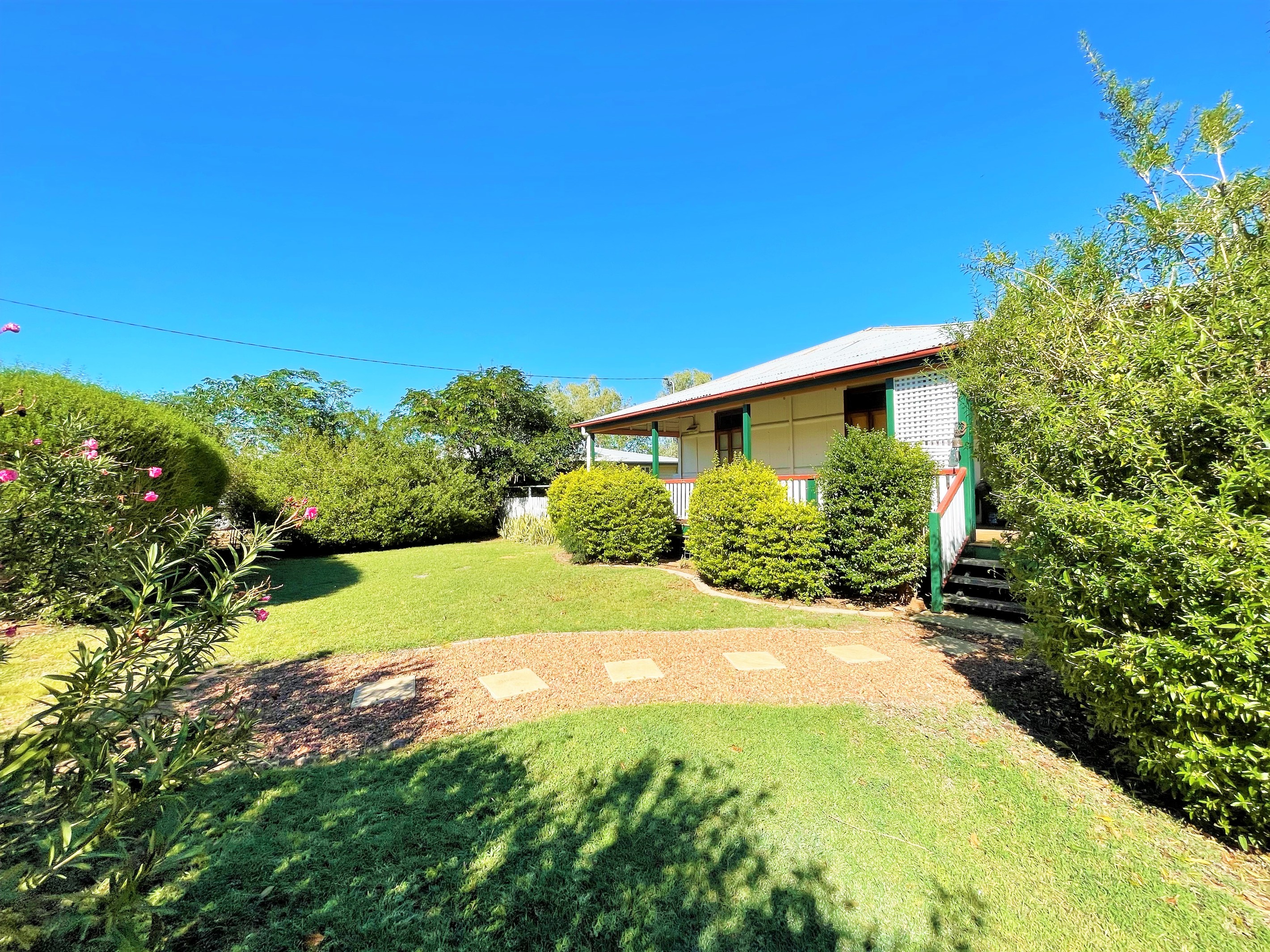 51 Crane Street, Longreach, QLD 4730
