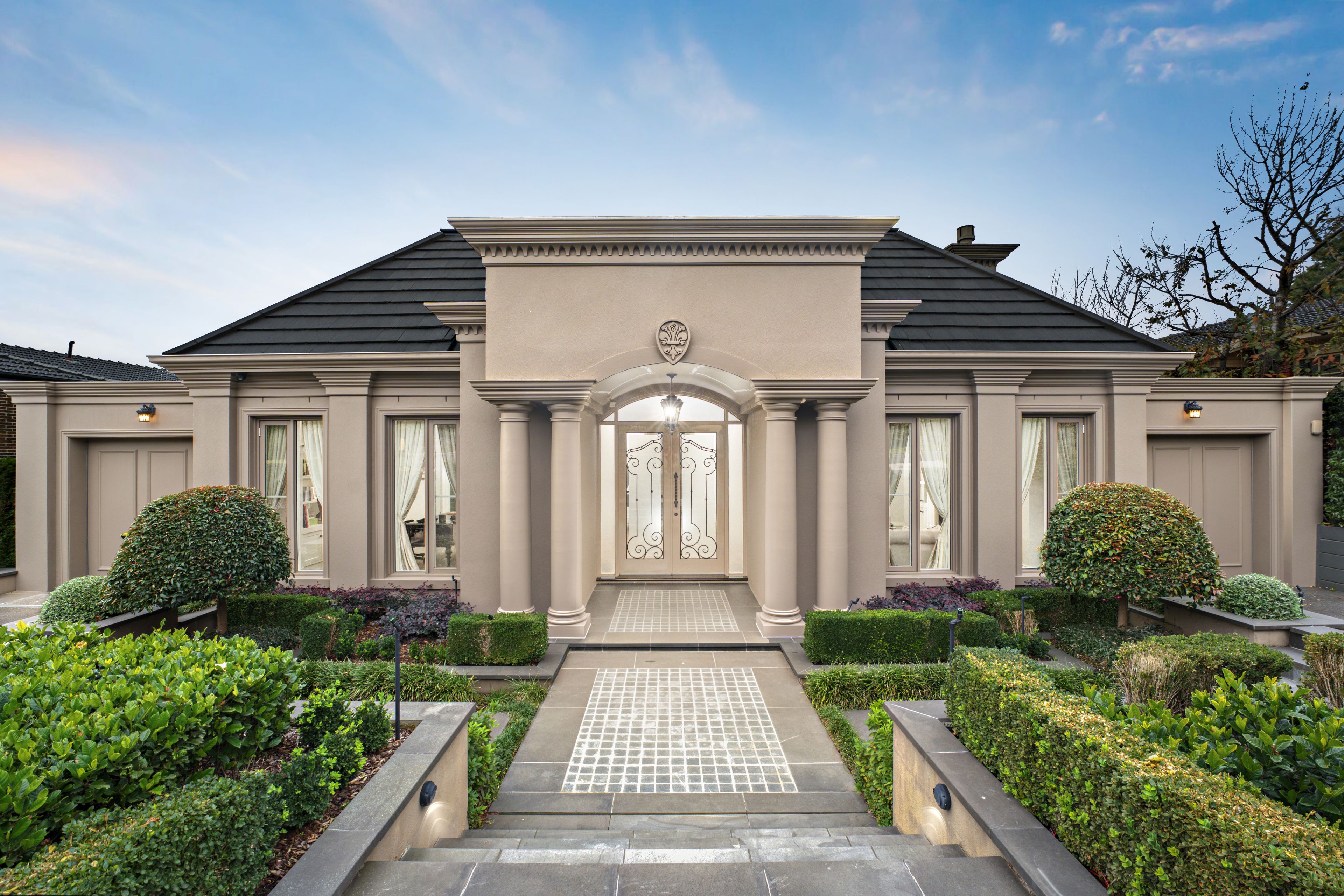 10 Gwingana Crescent — photo from Ray White Judd White Group - Glen Waverley