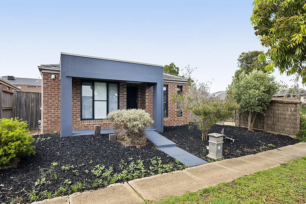194 Saltwater Promenade, Point Cook, VIC 3030