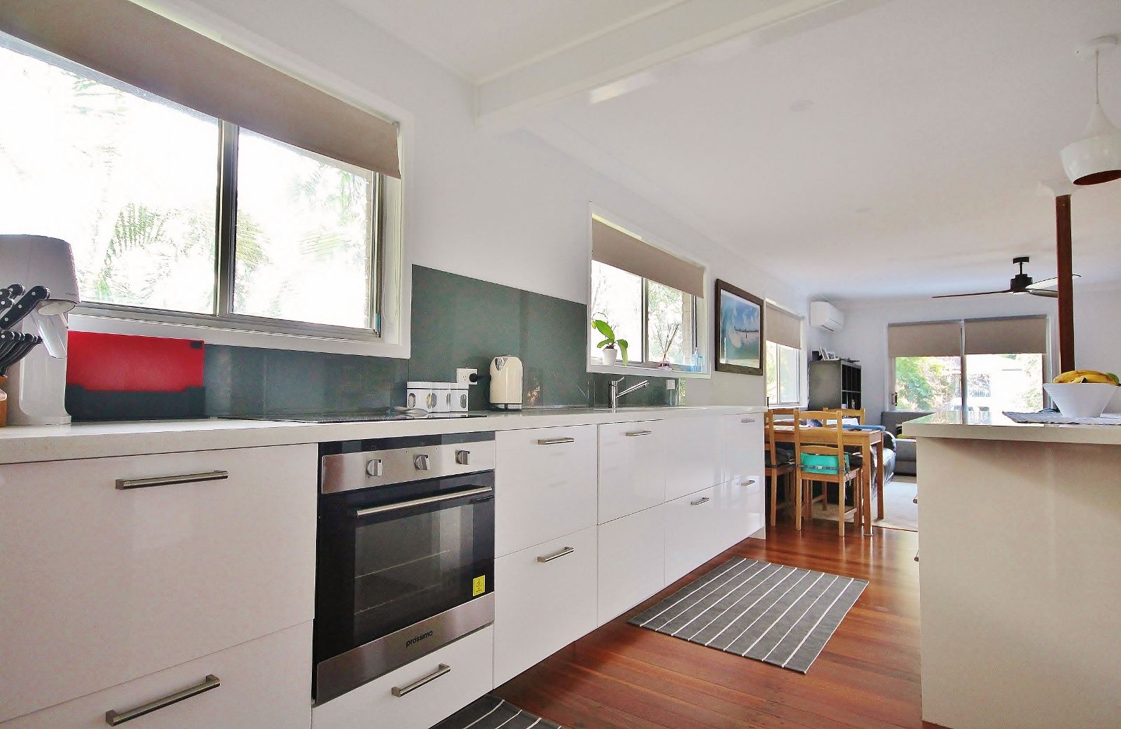 21 Flynn Street, Holland Park West, QLD 4121