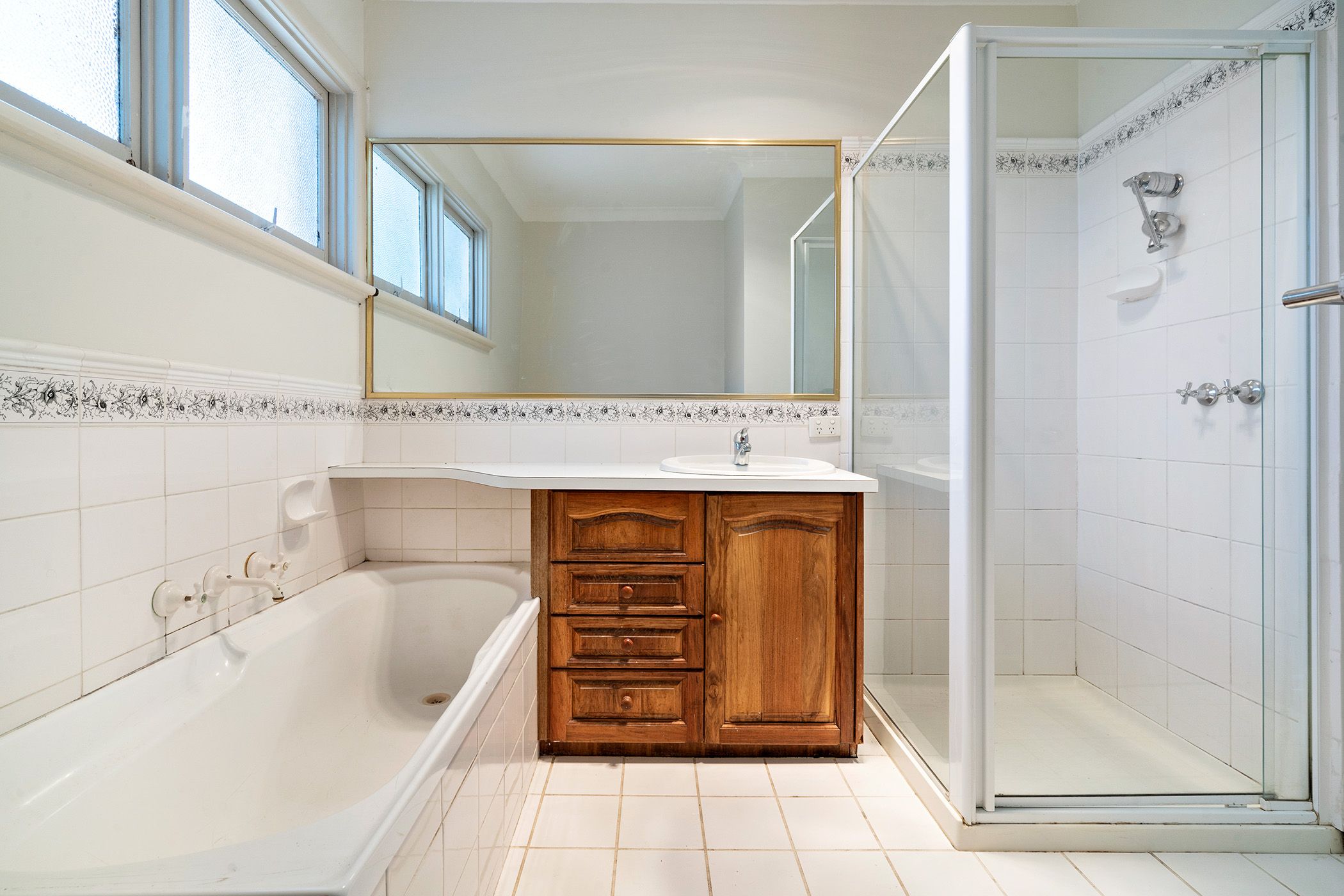 24 Towerhill Road — photo 4 of 6