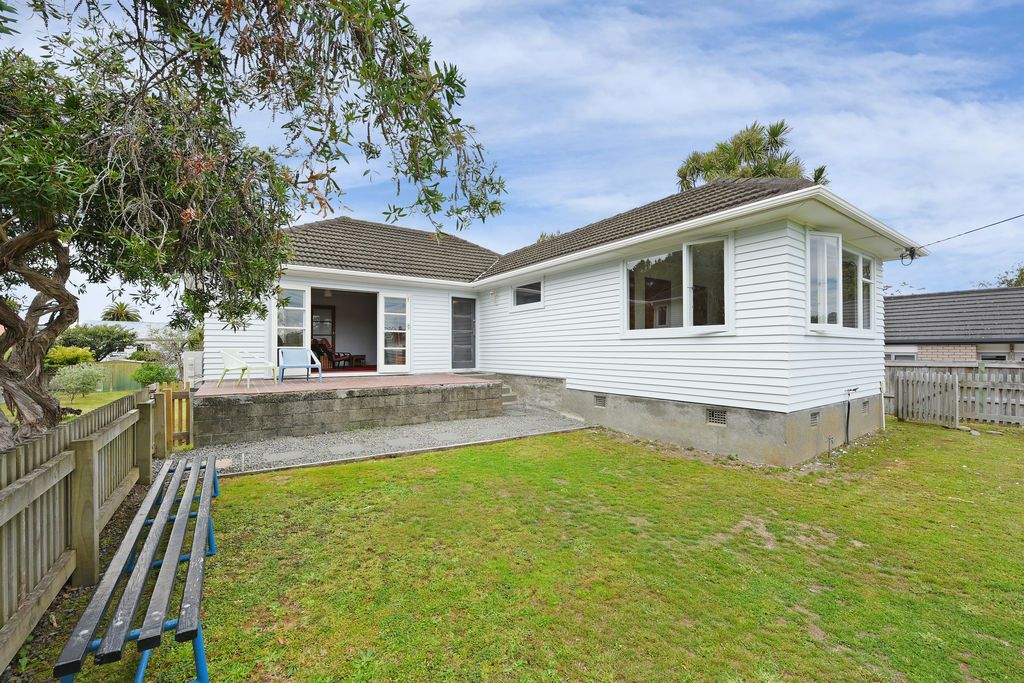 7 Edwin Street, Belmont, Lower Hutt City