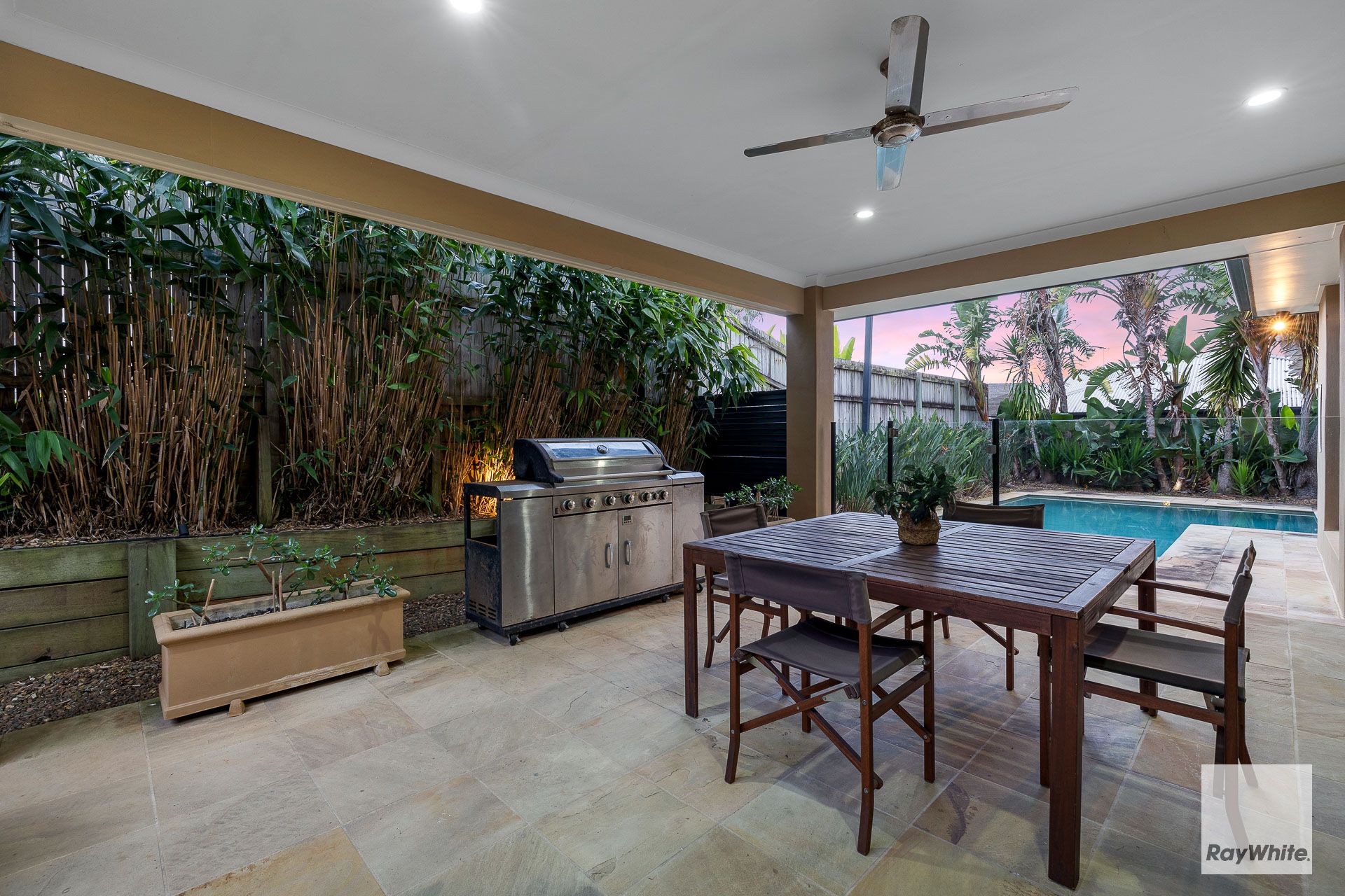 31 Cypress Street, Redland Bay, QLD 4165