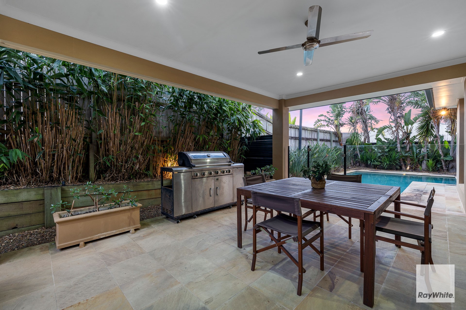 31 Cypress Street, Redland Bay, QLD 4165