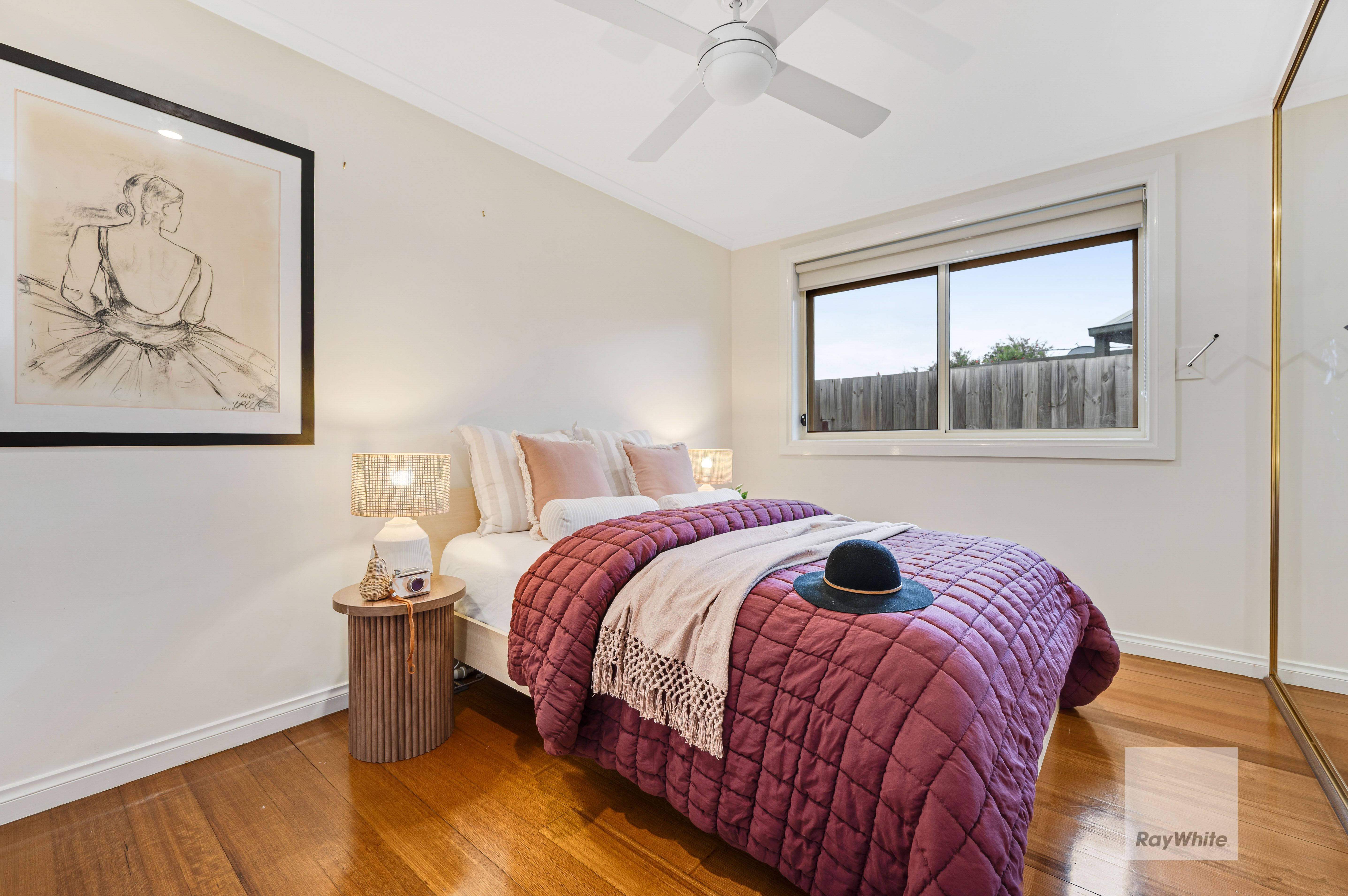 6 Sutton Close — photo 22 of 30