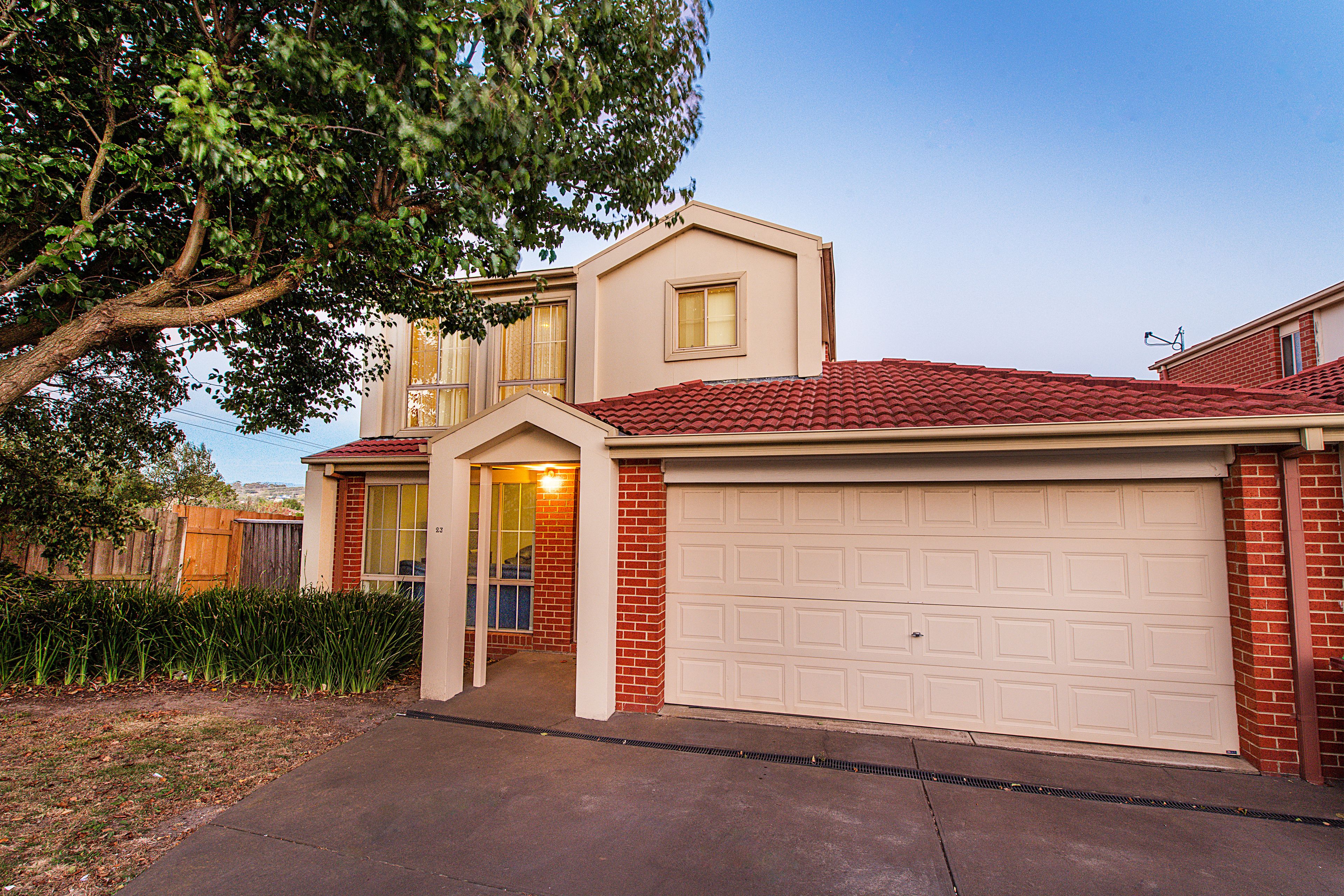 5 Piney Ridge, Endeavour Hills VIC 3802