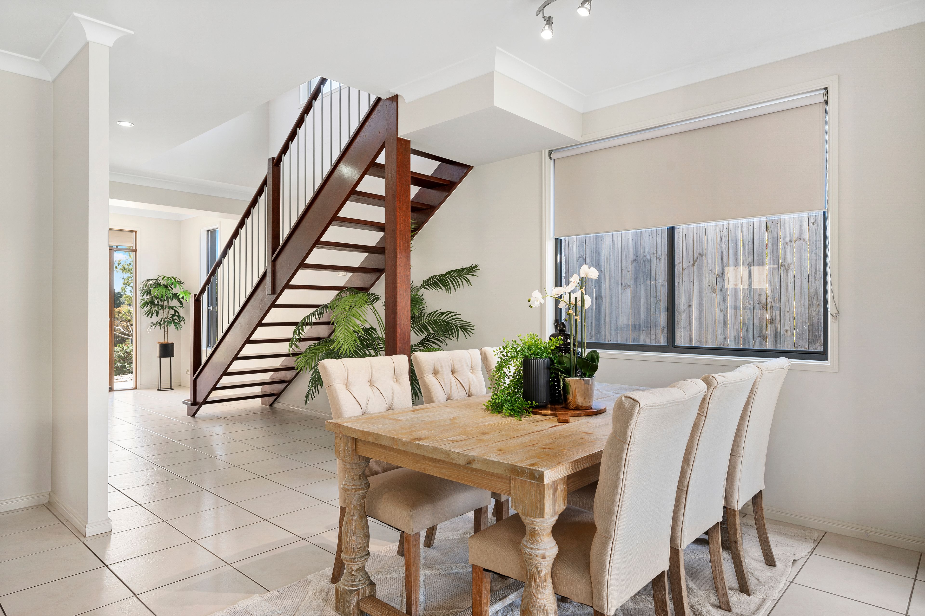 4 Arnaldo Avenue, Augustine Heights, QLD 4300