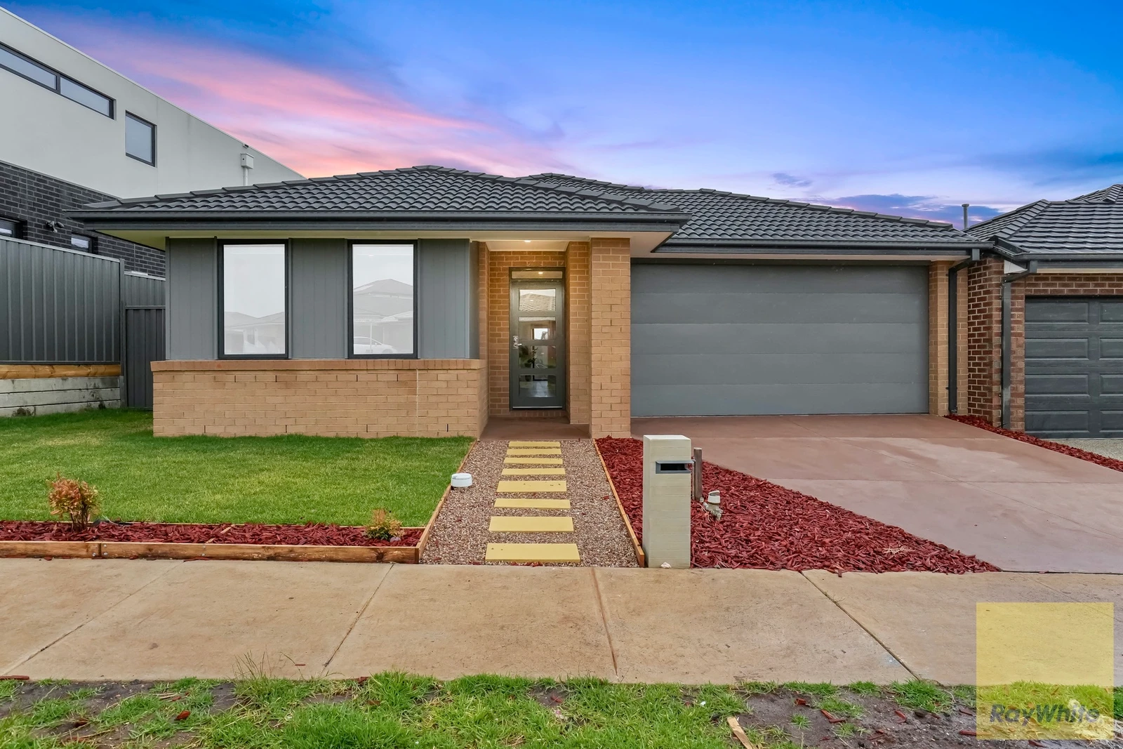 28 Dolomites Drive, Truganina, VIC 3029