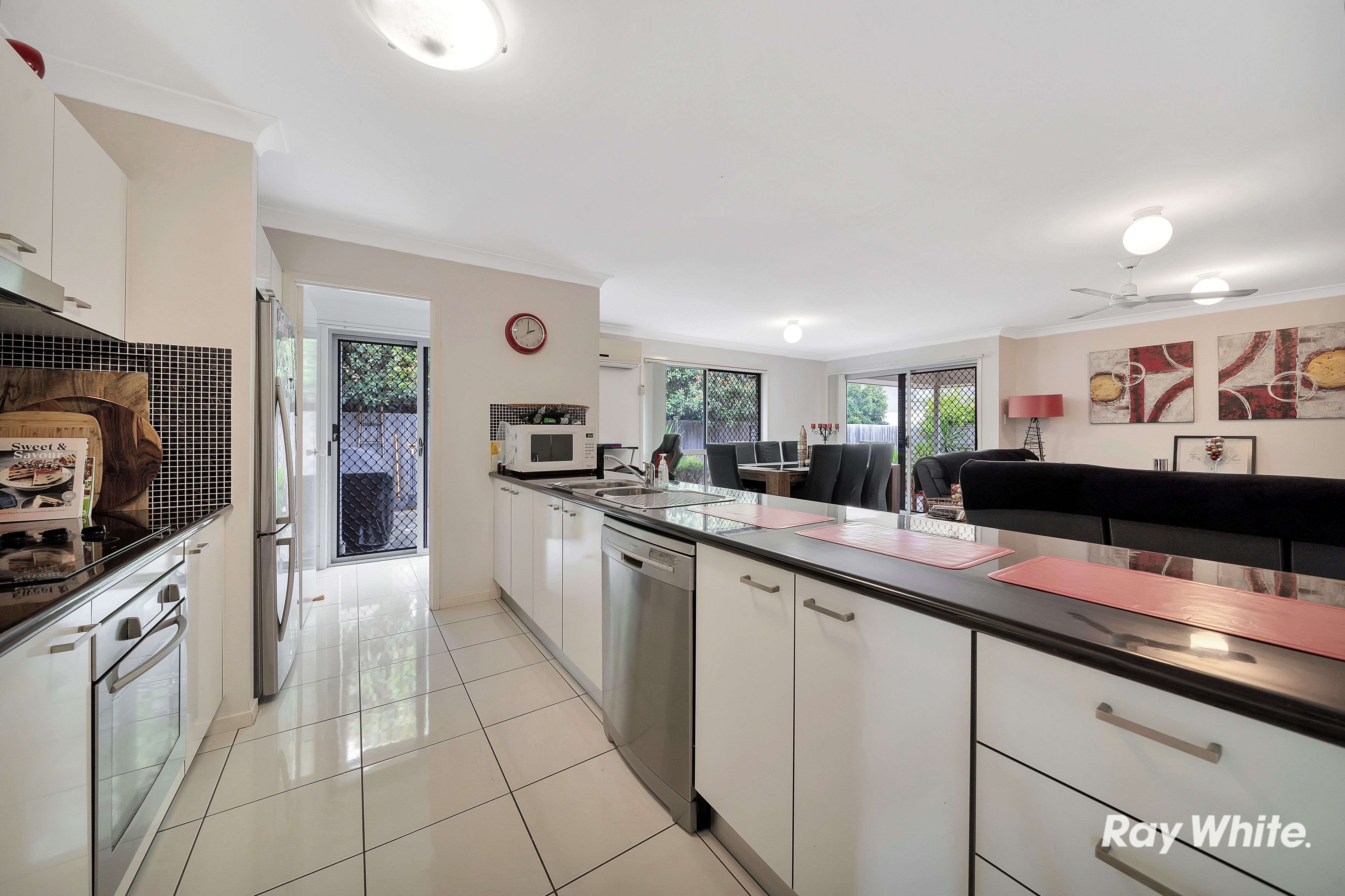 9 Macintyre Street, Marsden, QLD 4132