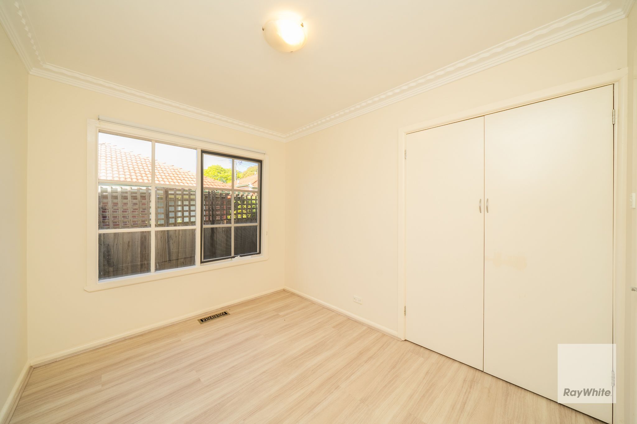 51 Koonung Road — photo 9 of 15