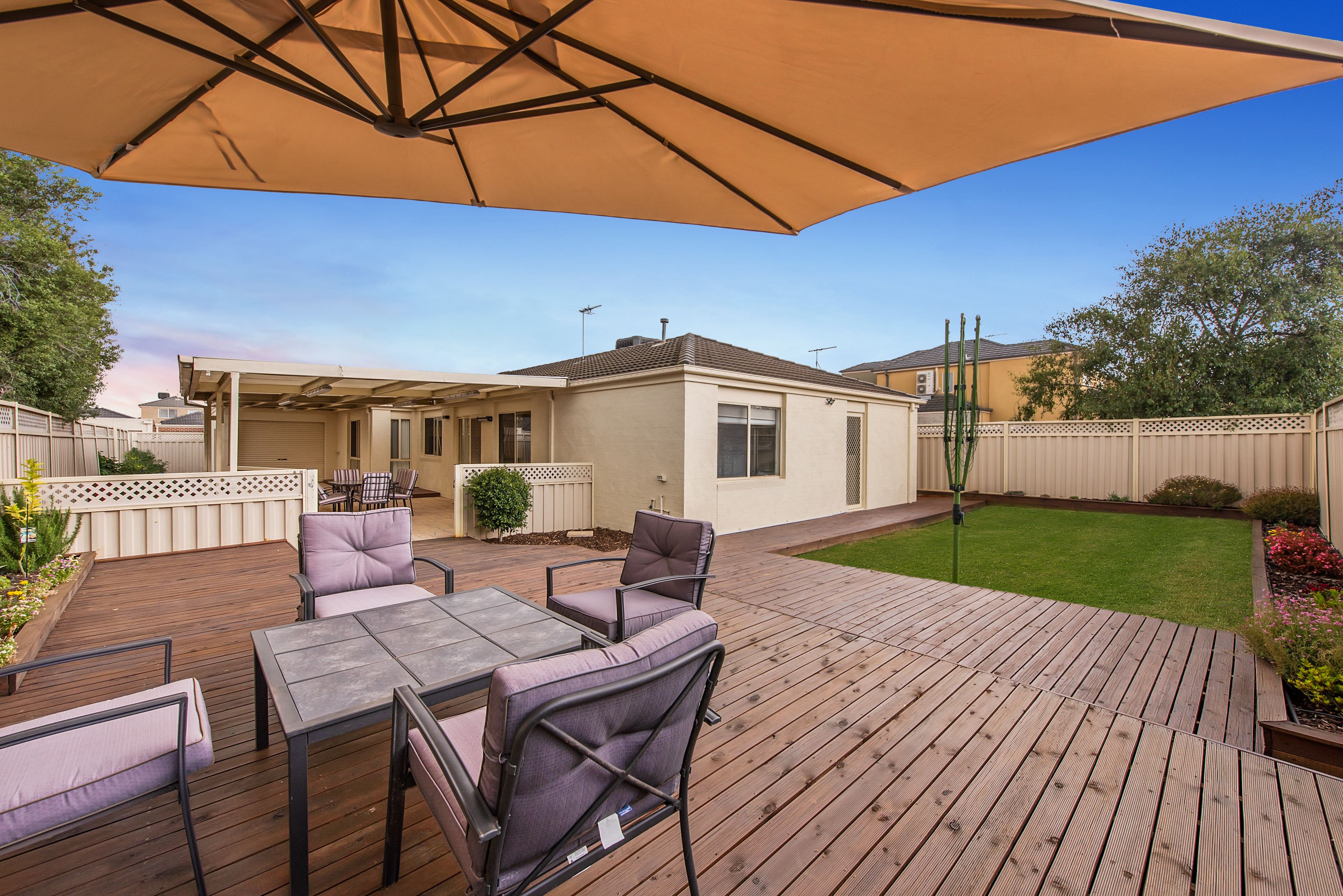 10 Lorraine Court, Hillside, VIC 3037