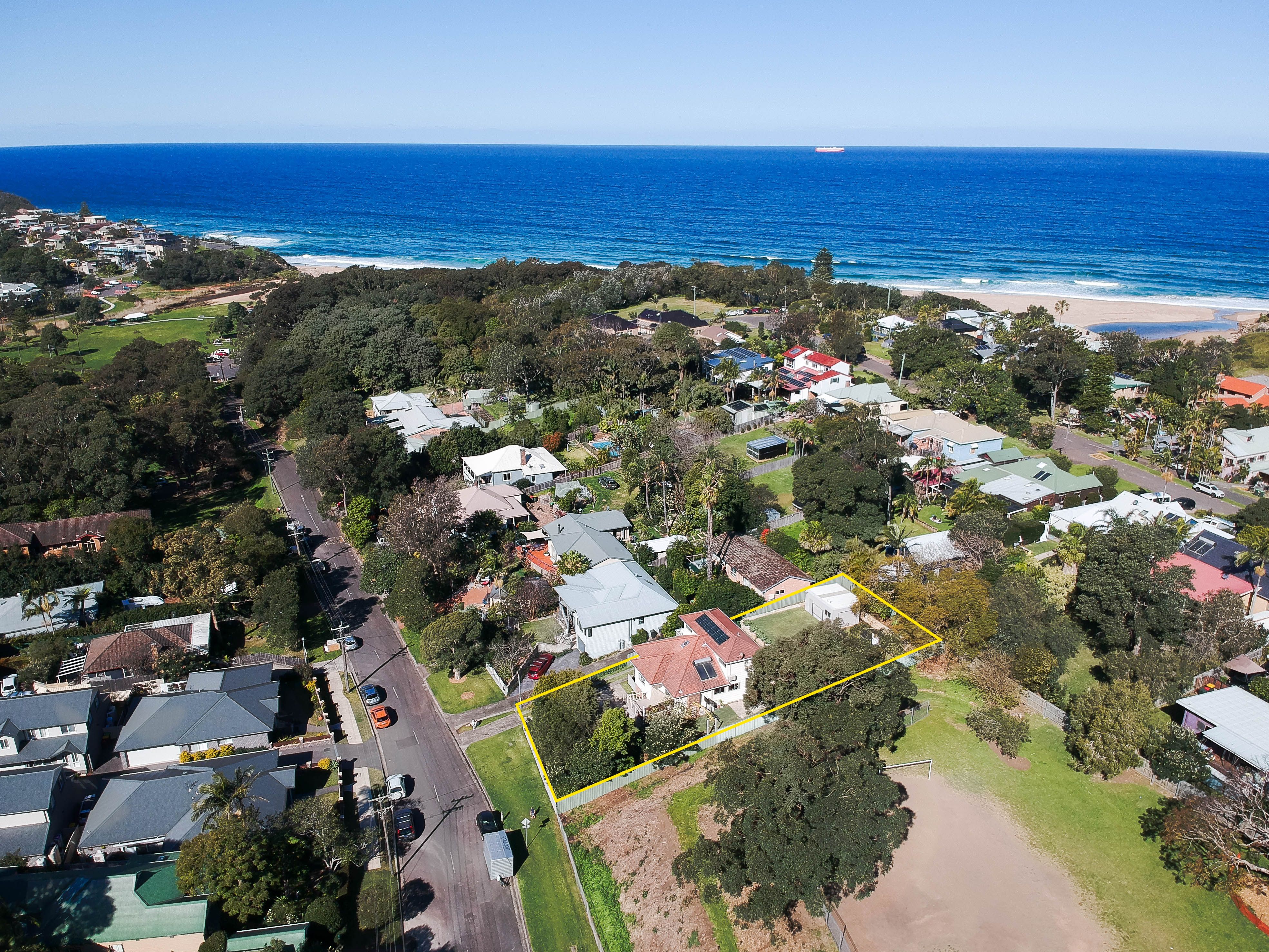 15 Station Street, Stanwell Park NSW 2508