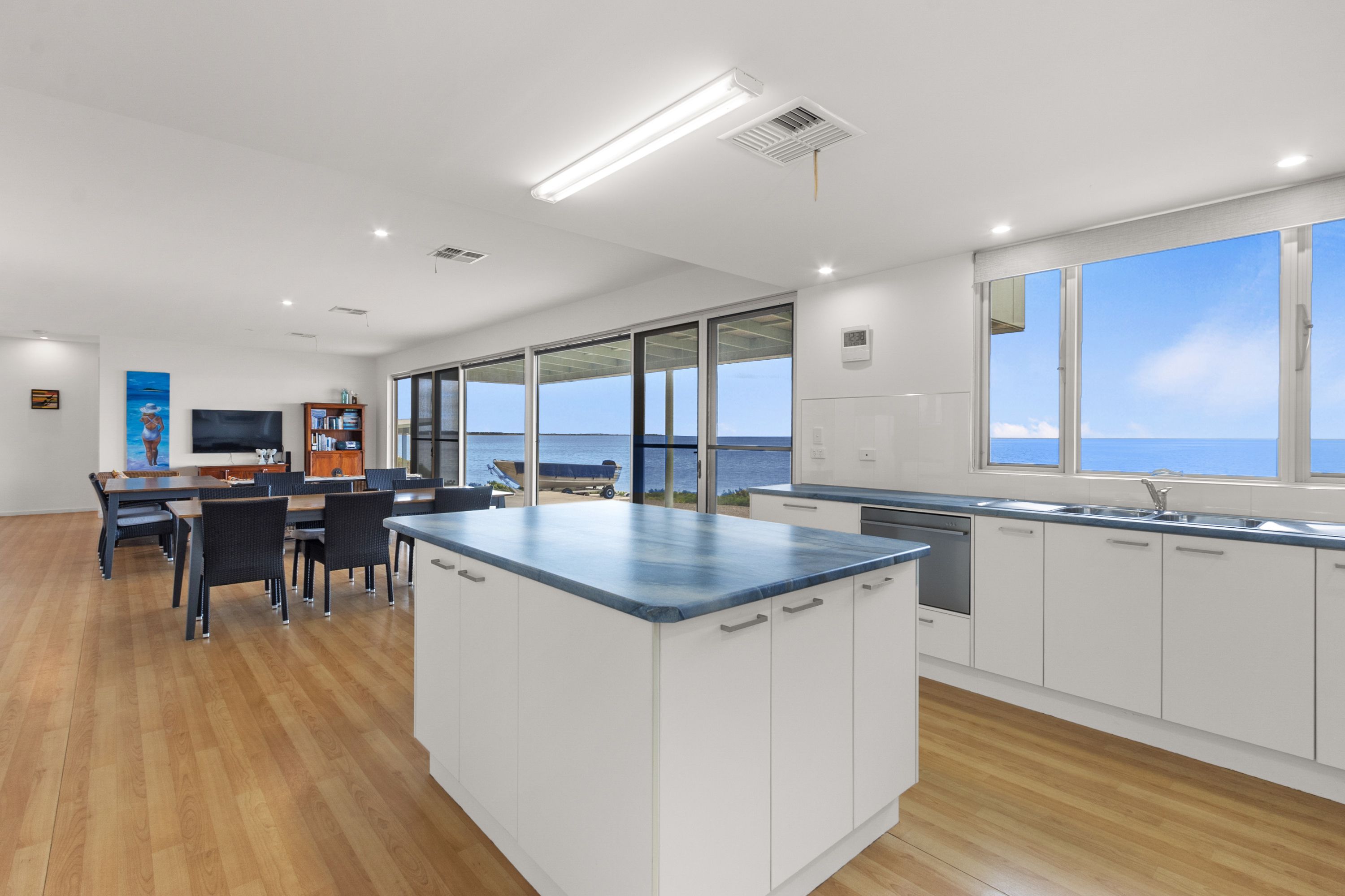 128 North Coast Road — photo 11 of 30