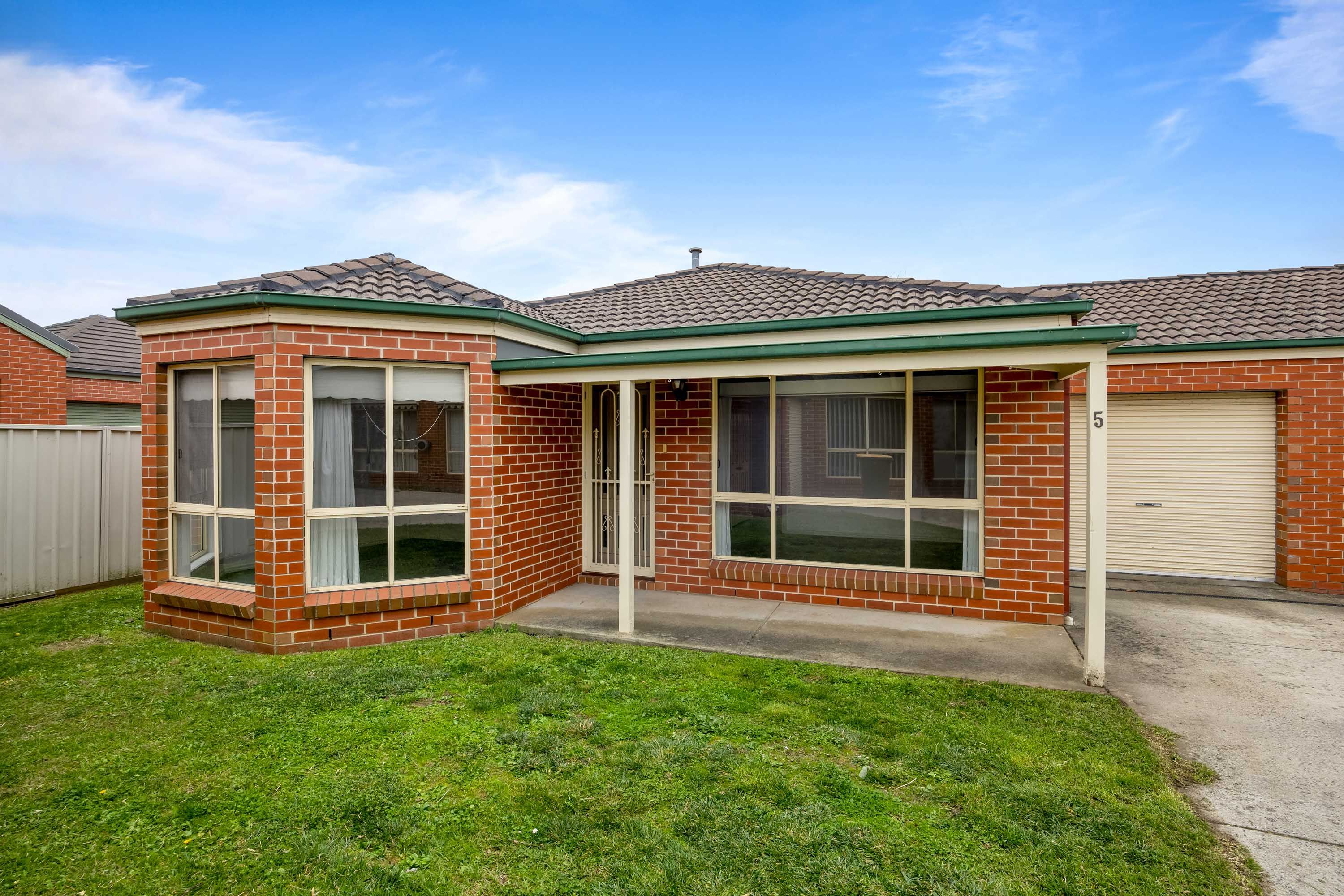 1016 Howitt Street, Wendouree VIC 3355