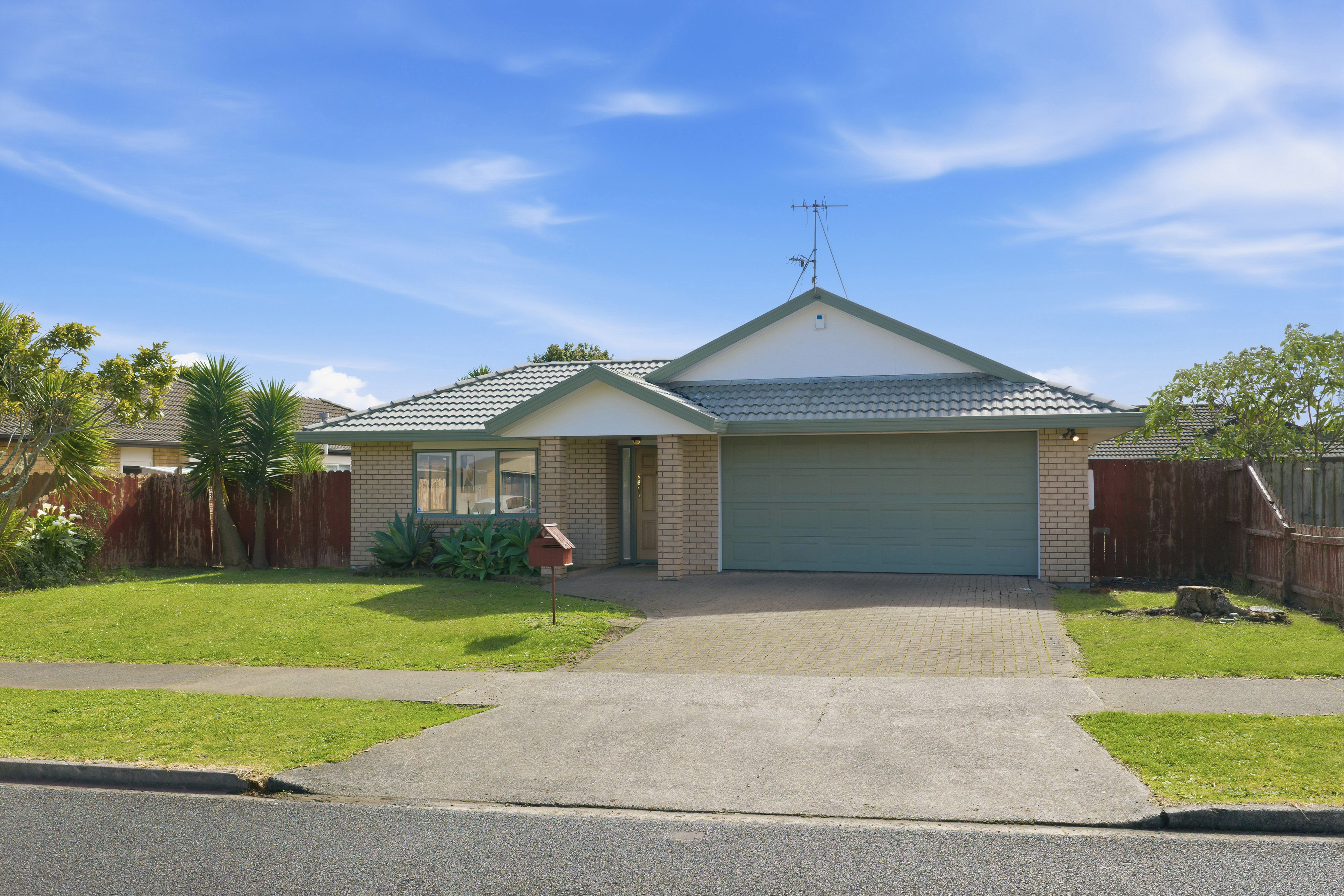 18 Broadhurst Road, Flat Bush, Manukau City
