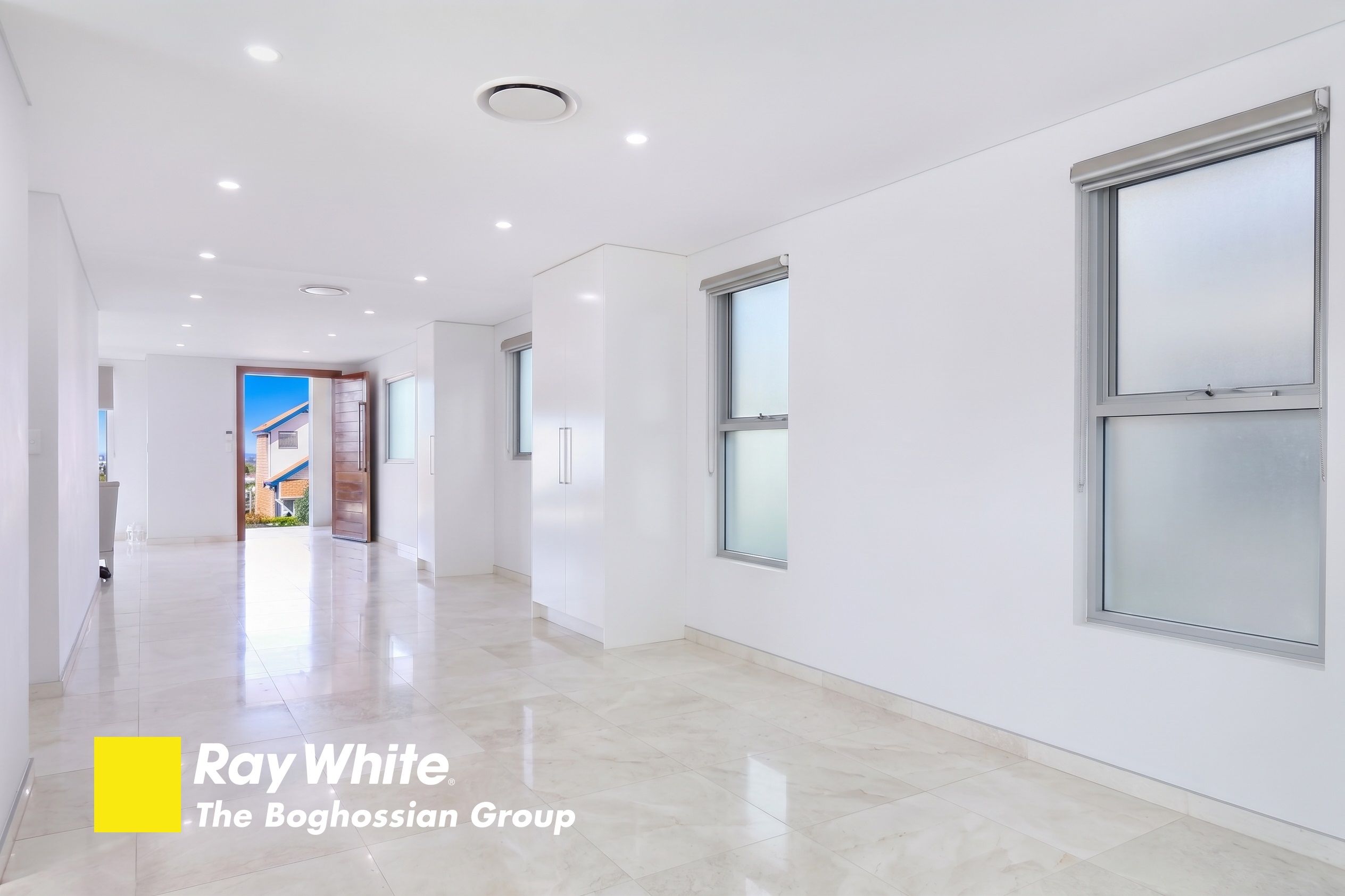 11 Waratah Street — photo 4 of 11