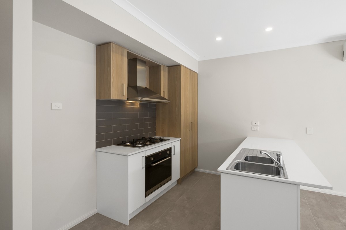86 Treeve Parkway, Werribee, VIC 3030