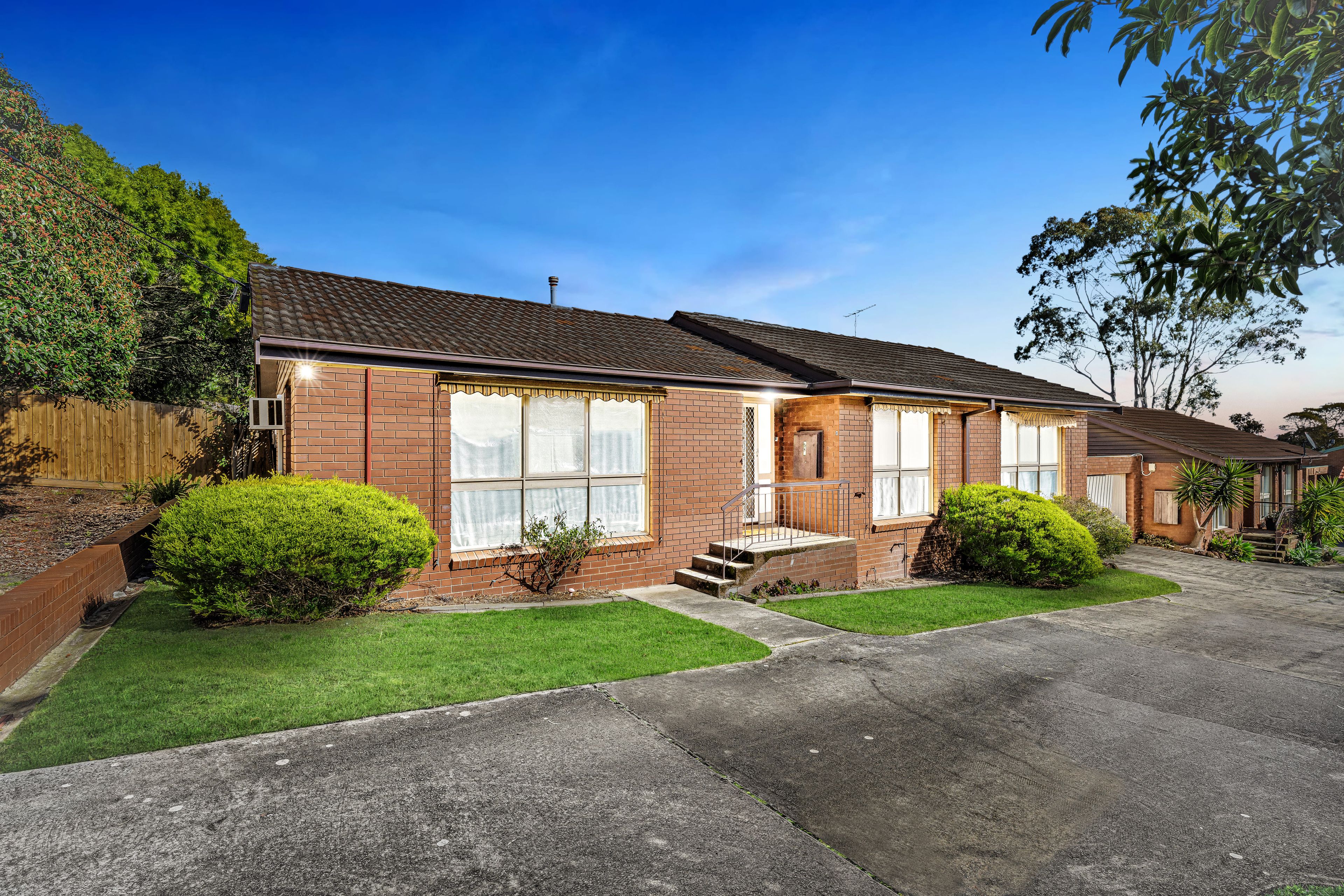 35 Hillcrest Road, Frankston VIC 3199