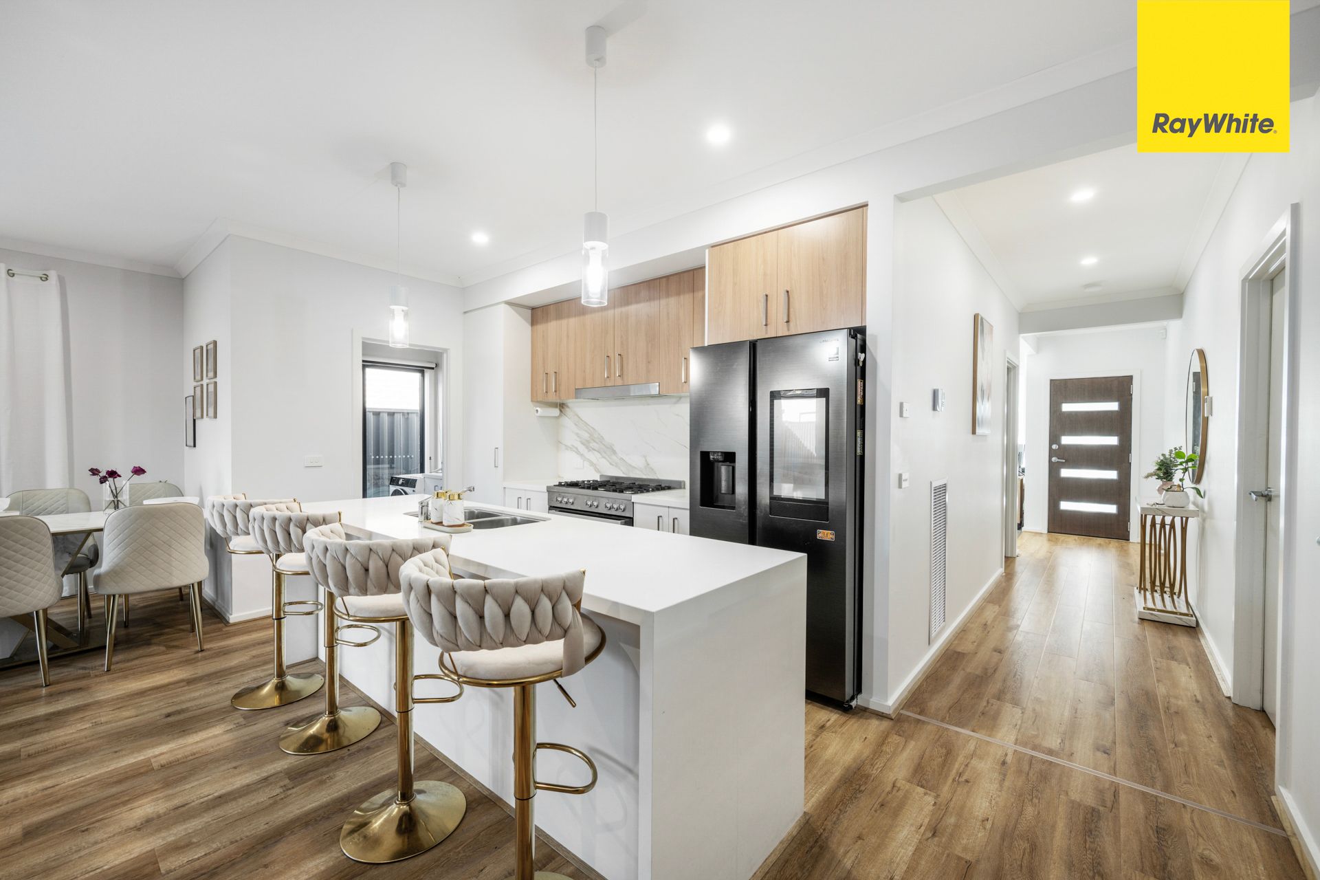 19 Babina Avenue — photo 5 of 19
