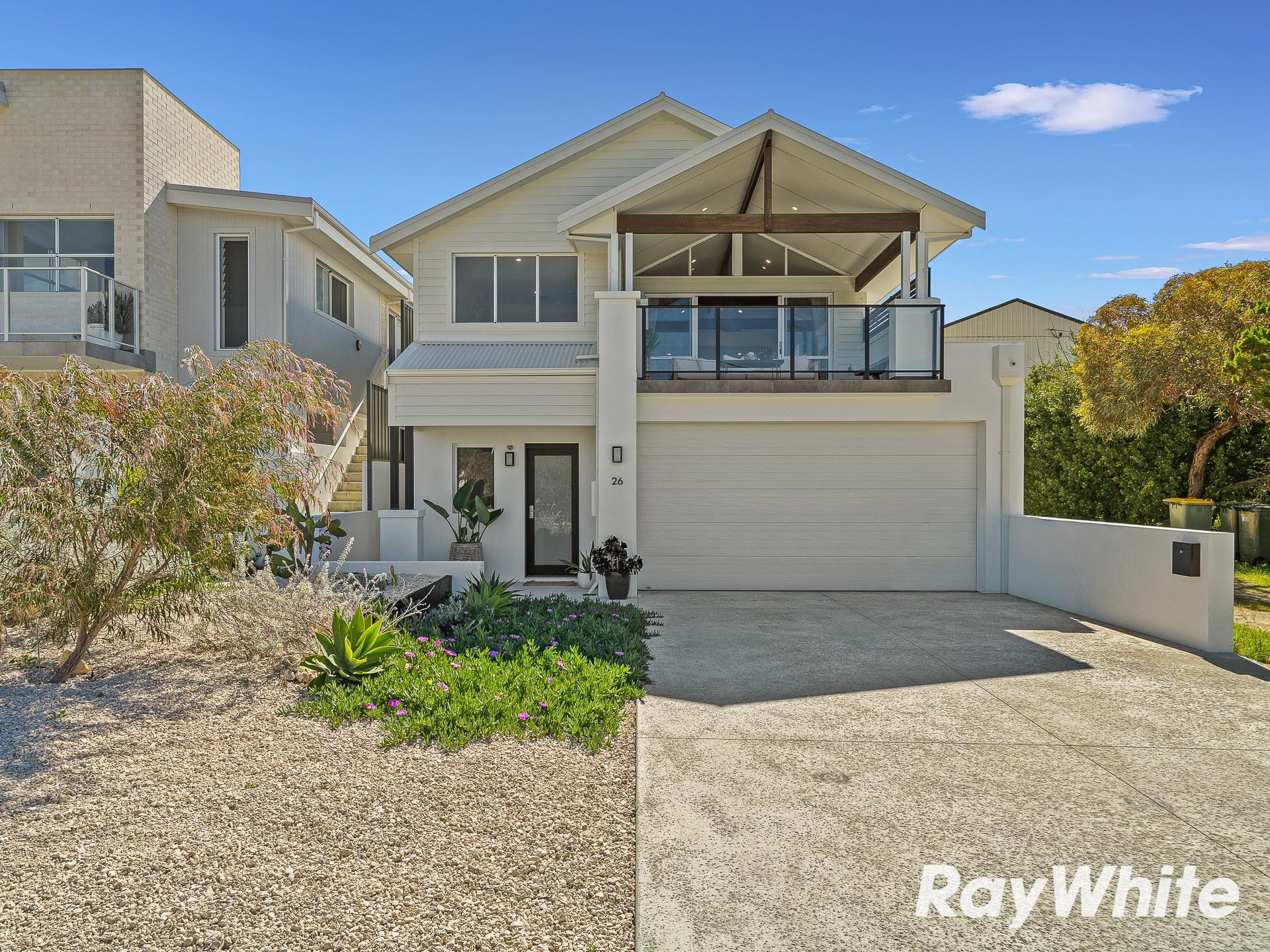26 Sharland Street, Halls Head, WA 6210