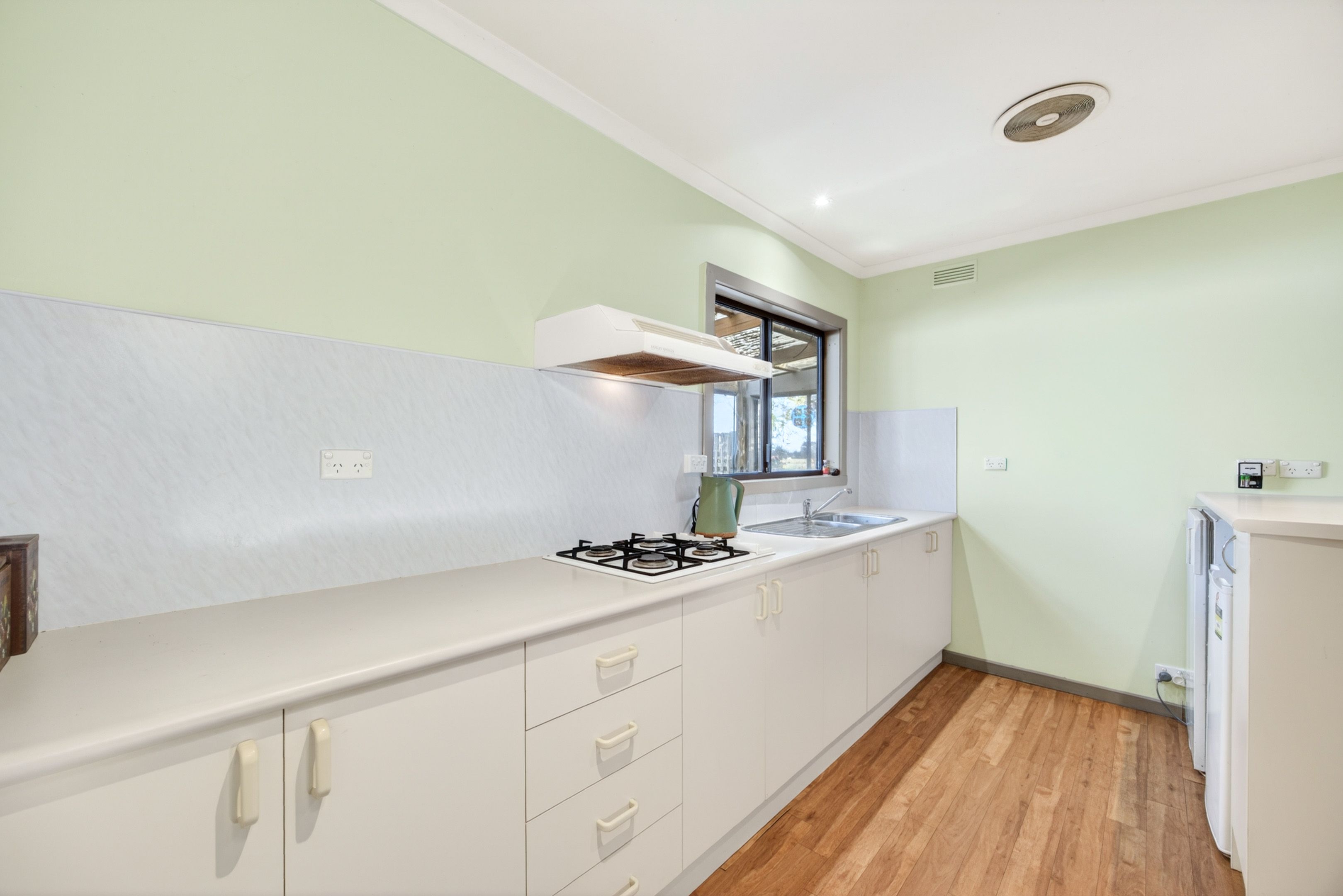 2 Hazeldean Road — photo 7 of 15