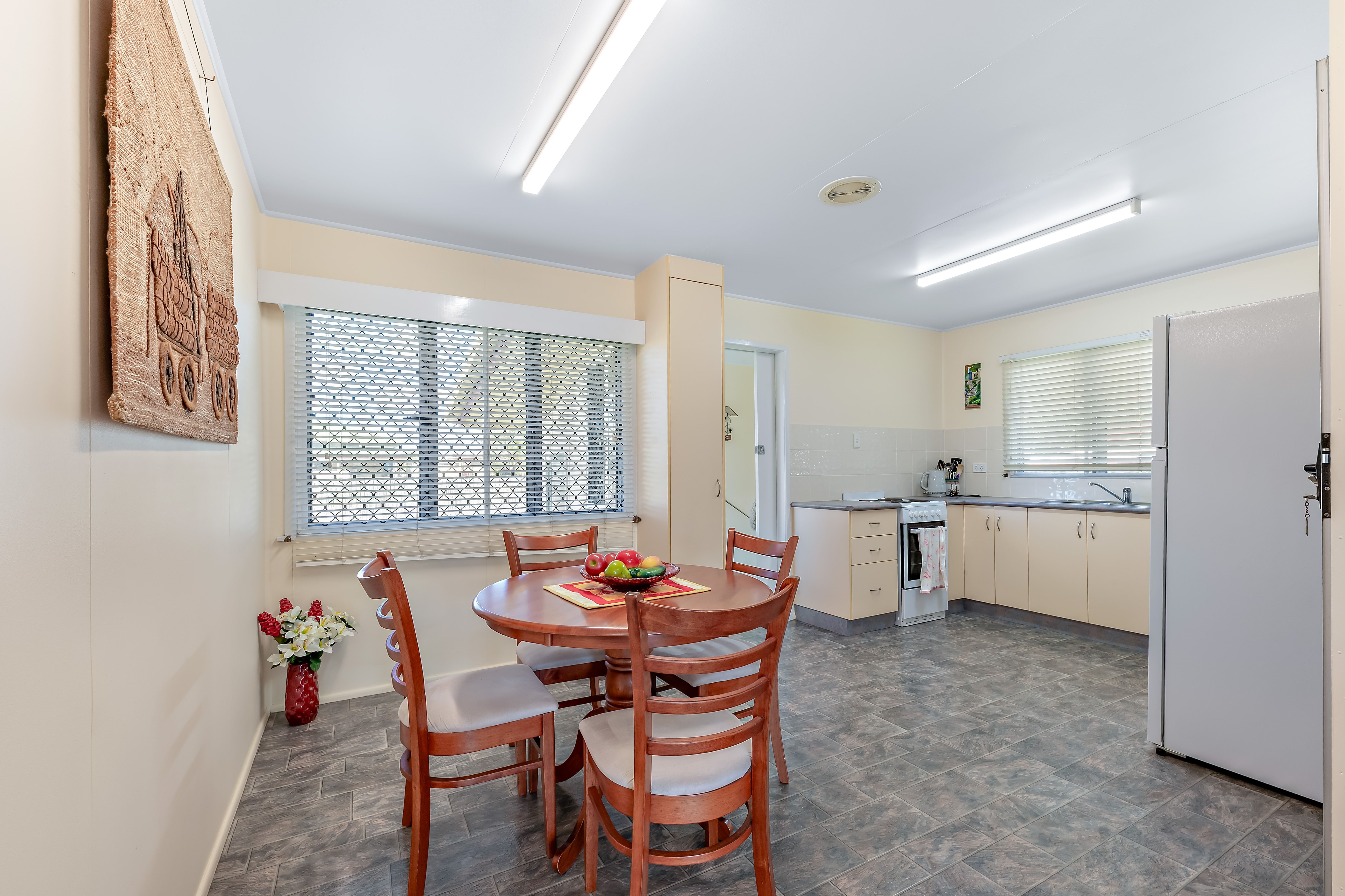 18 Elizabeth Street — photo 6 of 15