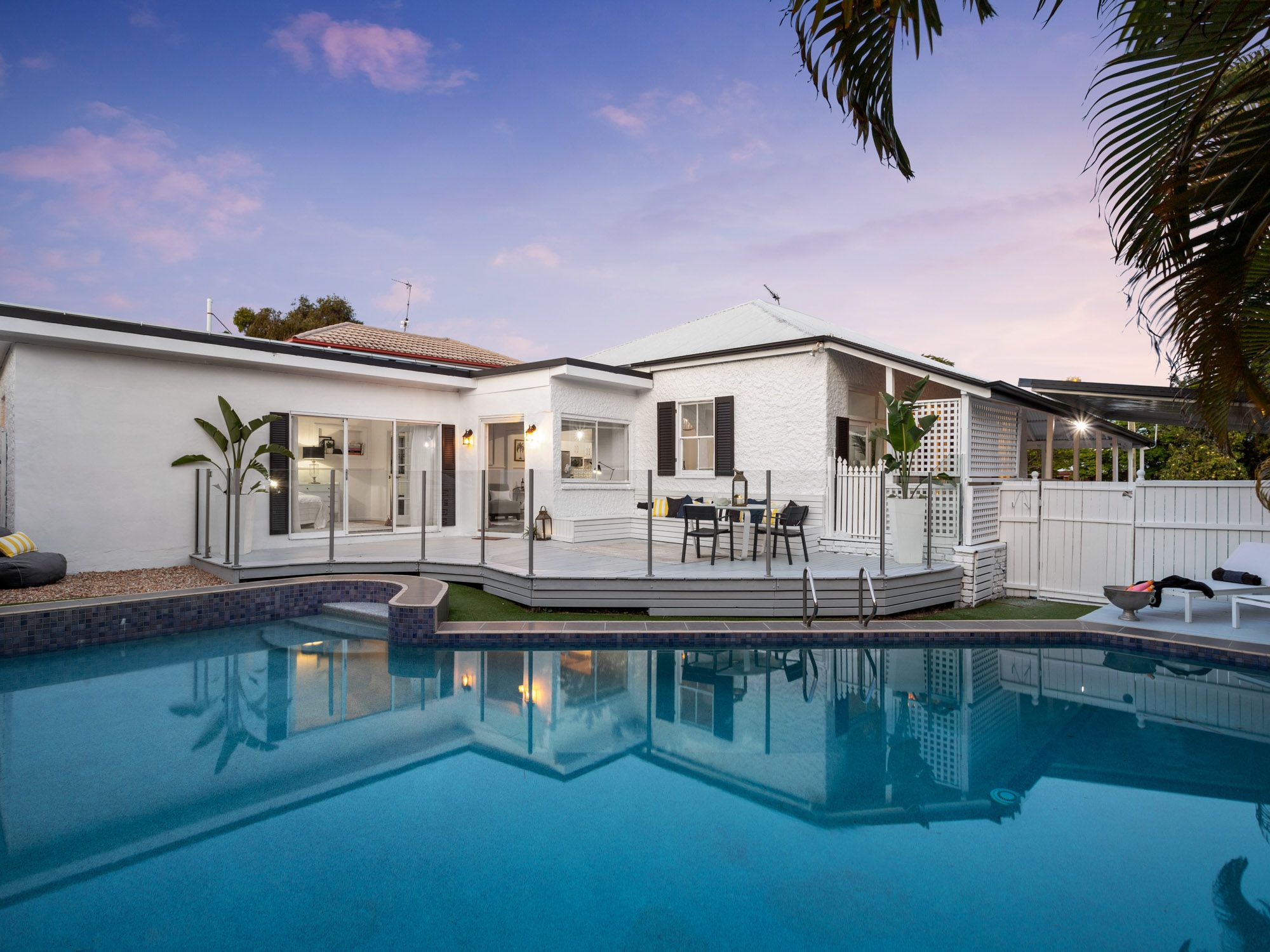 19 Water Street, Southport, QLD 4215