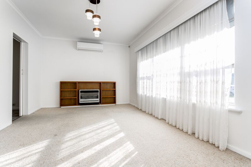 7 Lily Avenue, Seaton, SA 5023