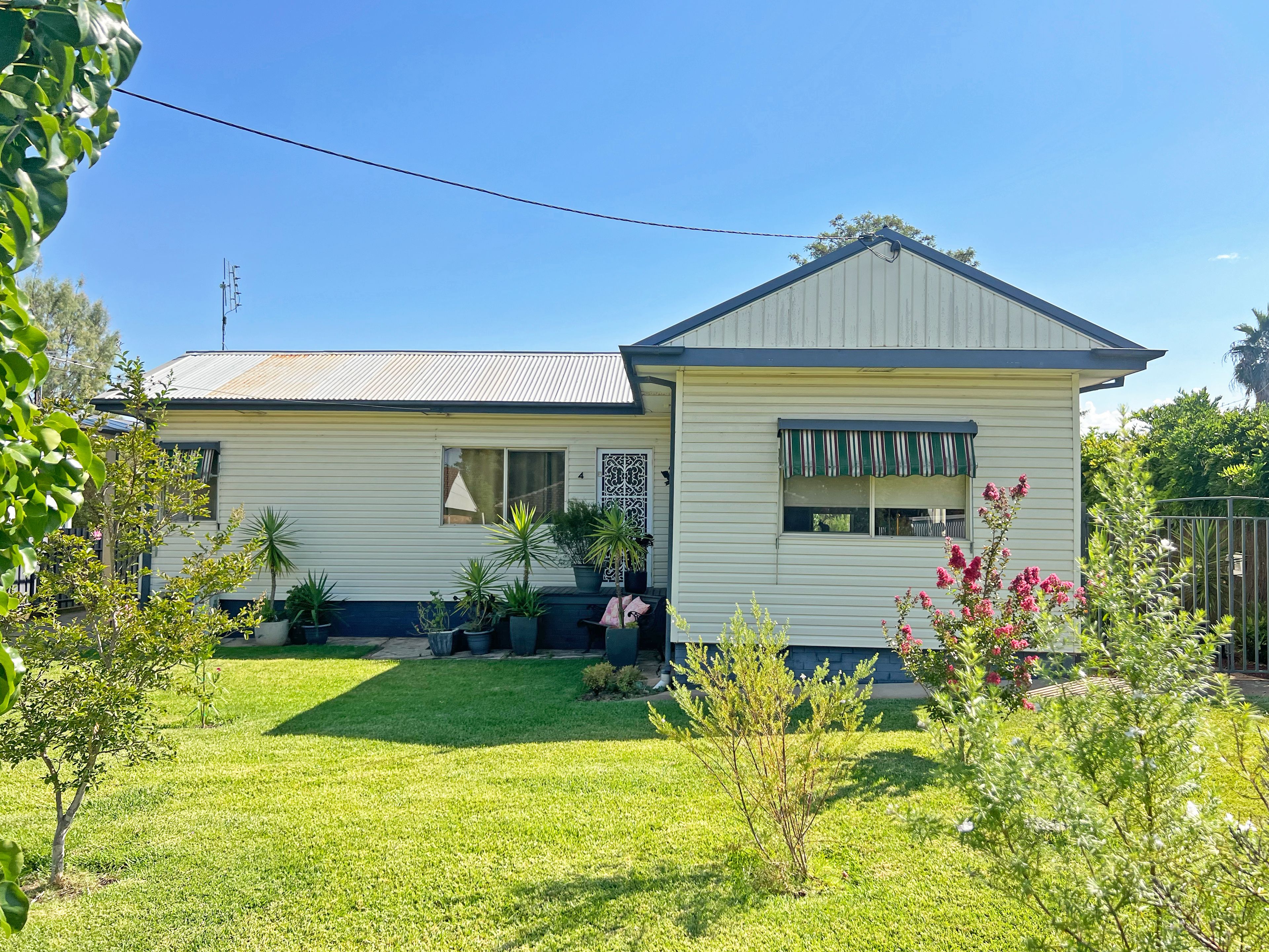 4 Hunter Street, Forbes, NSW 2871 Sold House Ray White Parkes