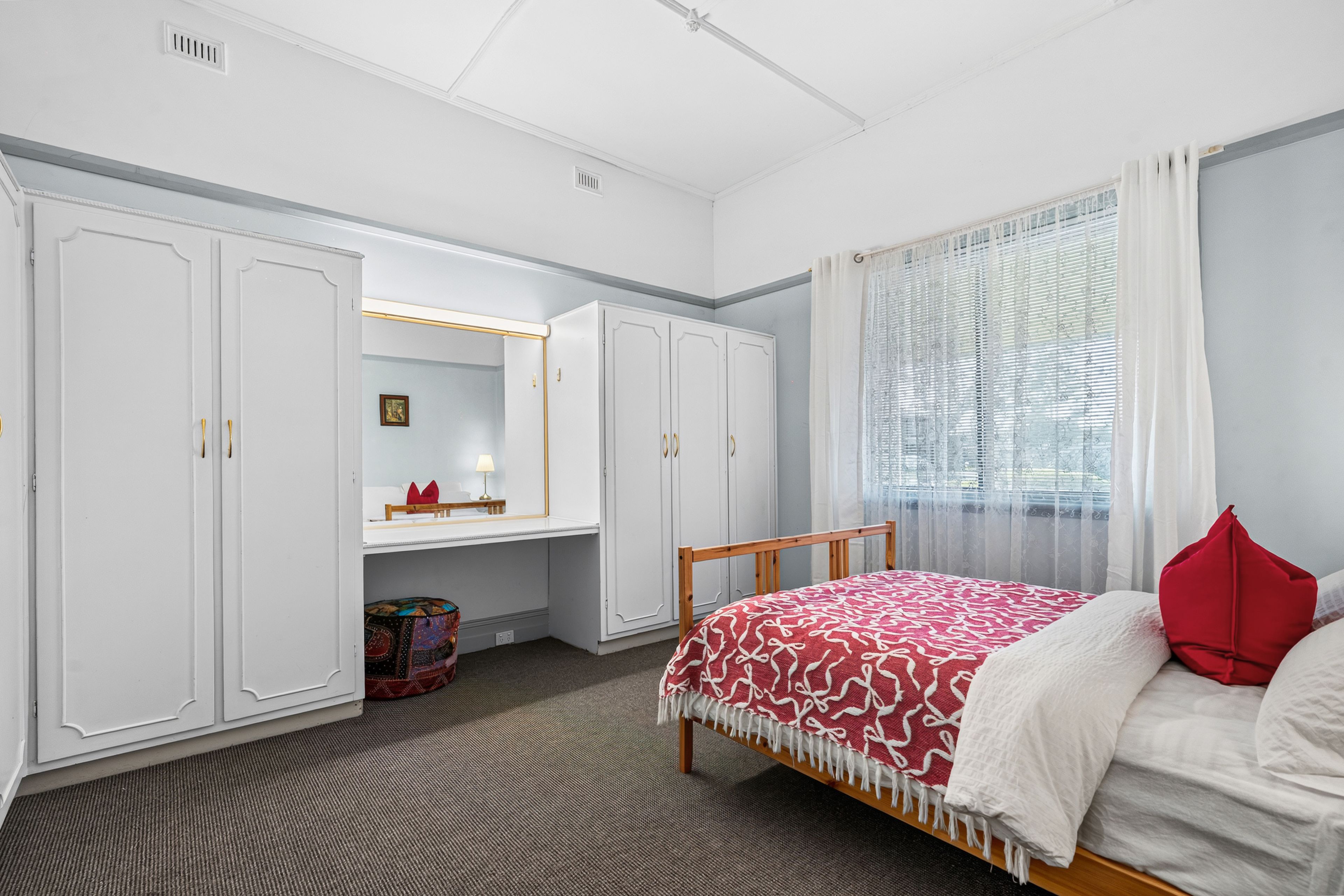 27 Barry Road — photo 14 of 20