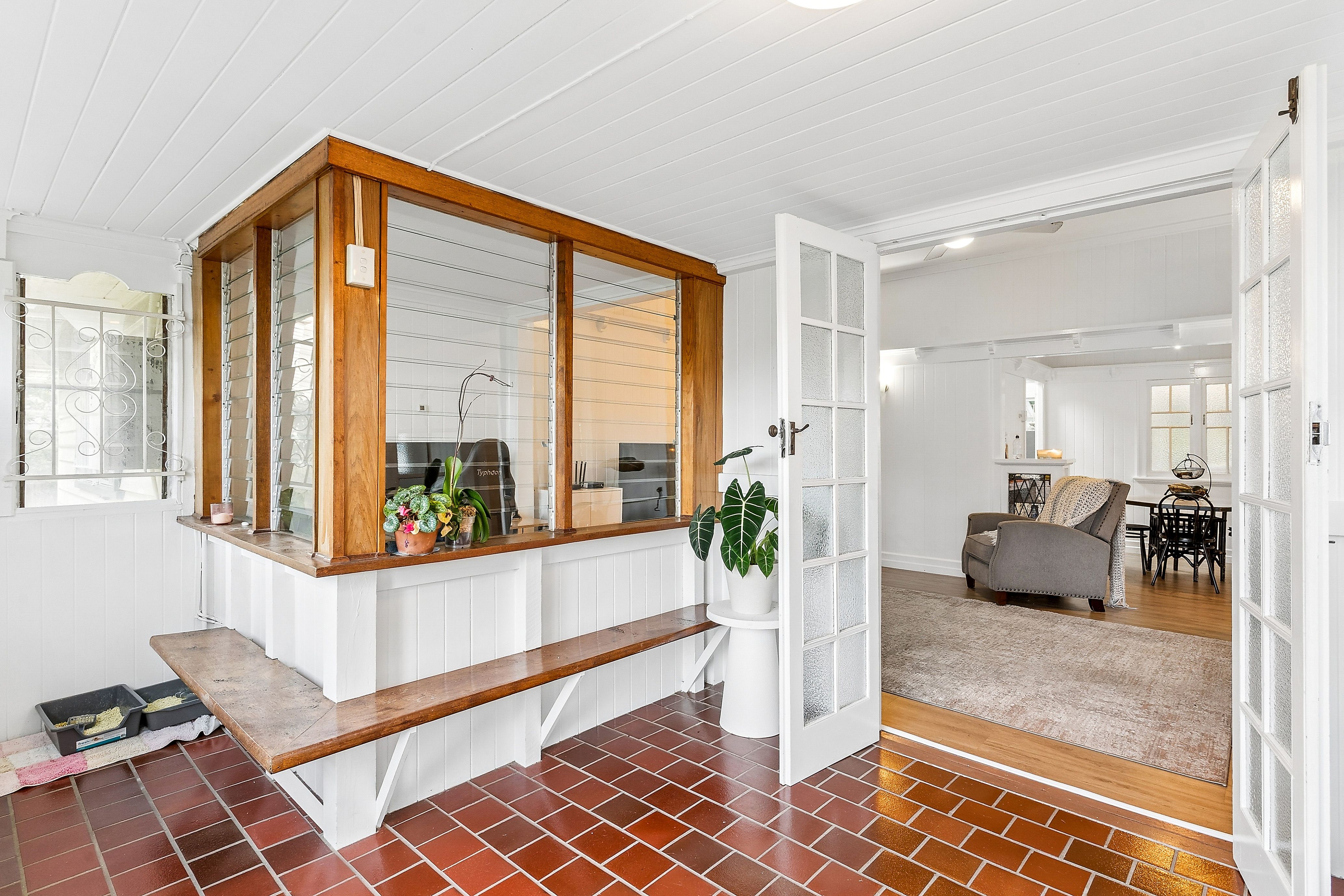 27 Verney Road West, Graceville, QLD 4075