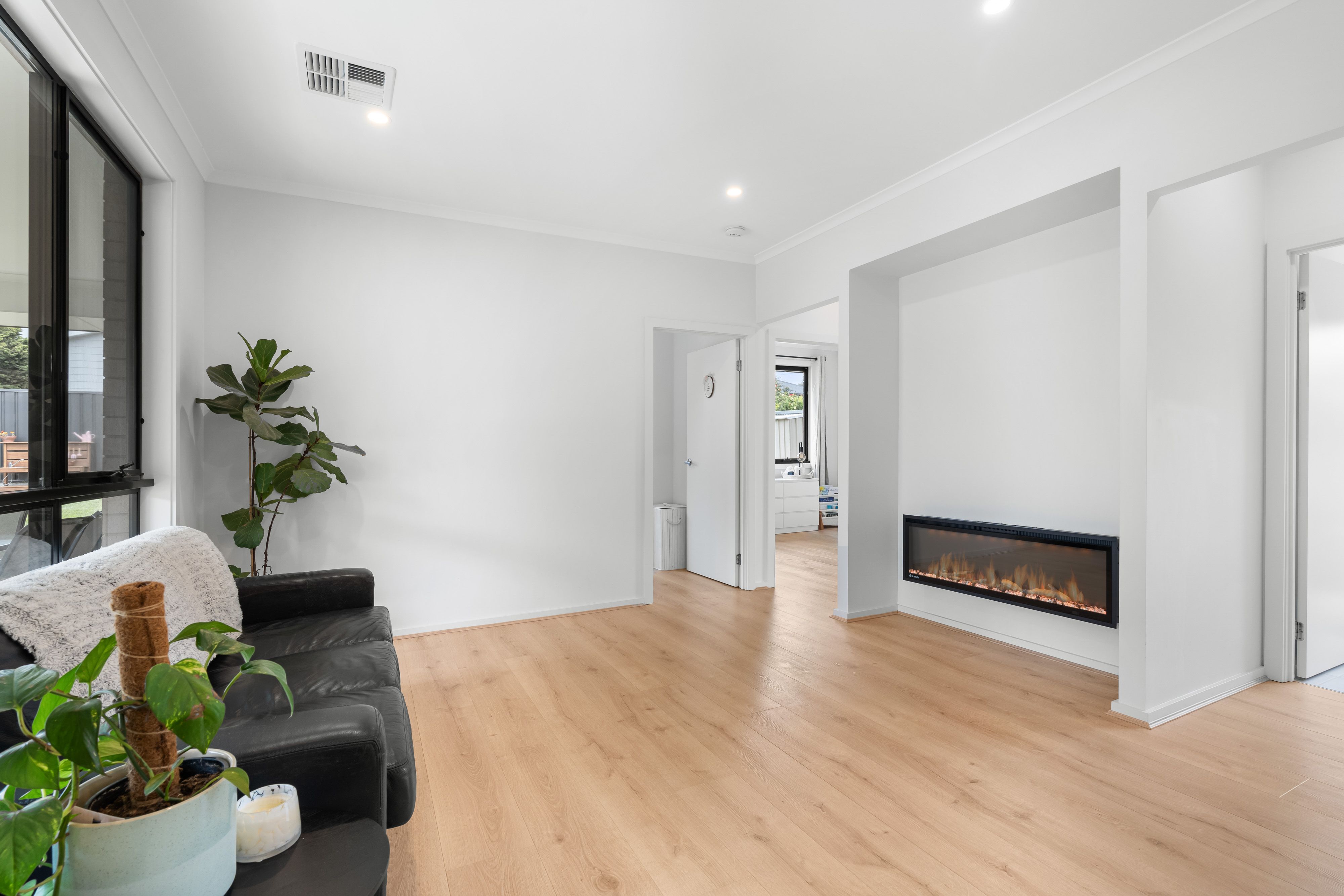 10 Inverbrackie Close — photo 13 of 20