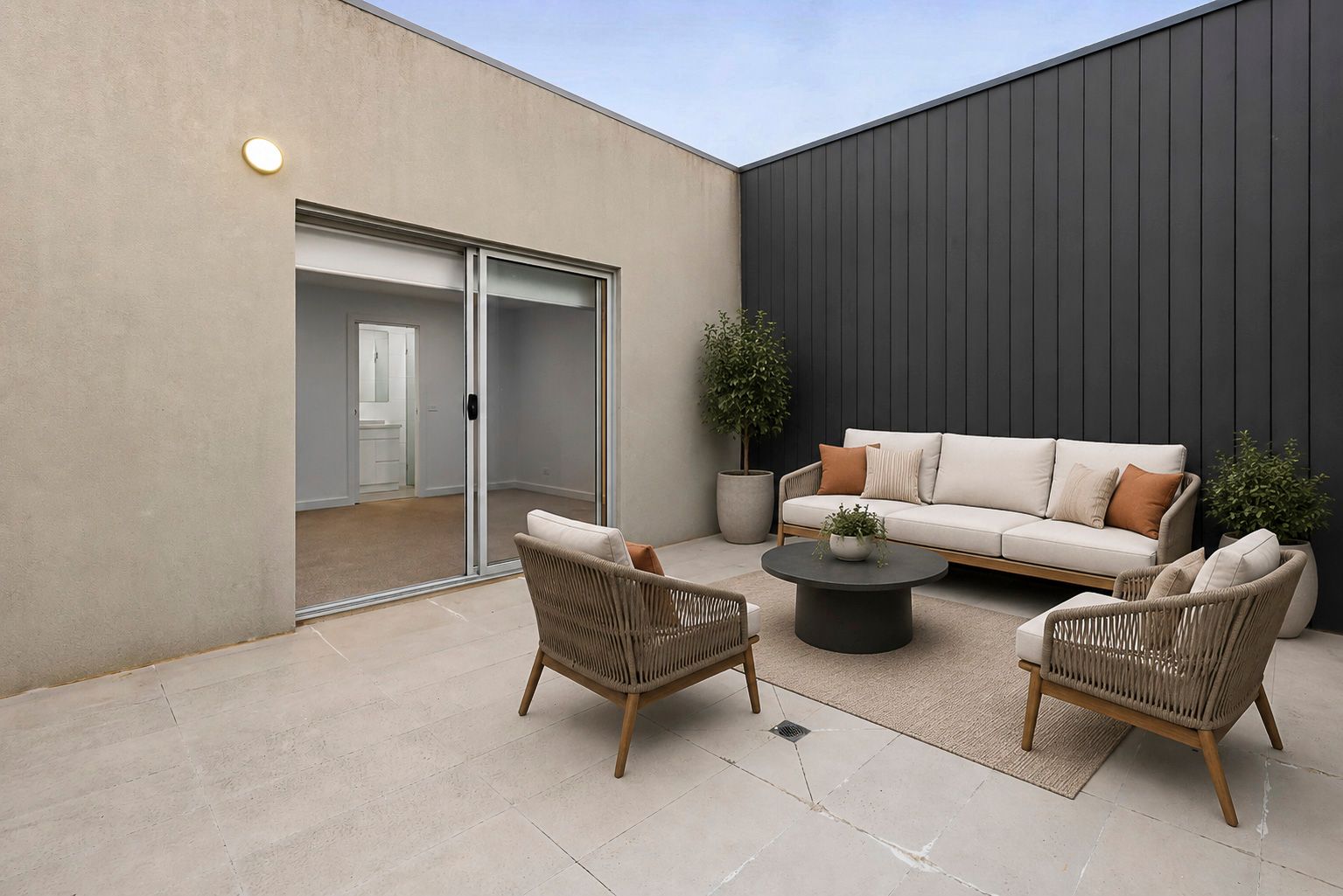 13 Renown Street — photo 4 of 12
