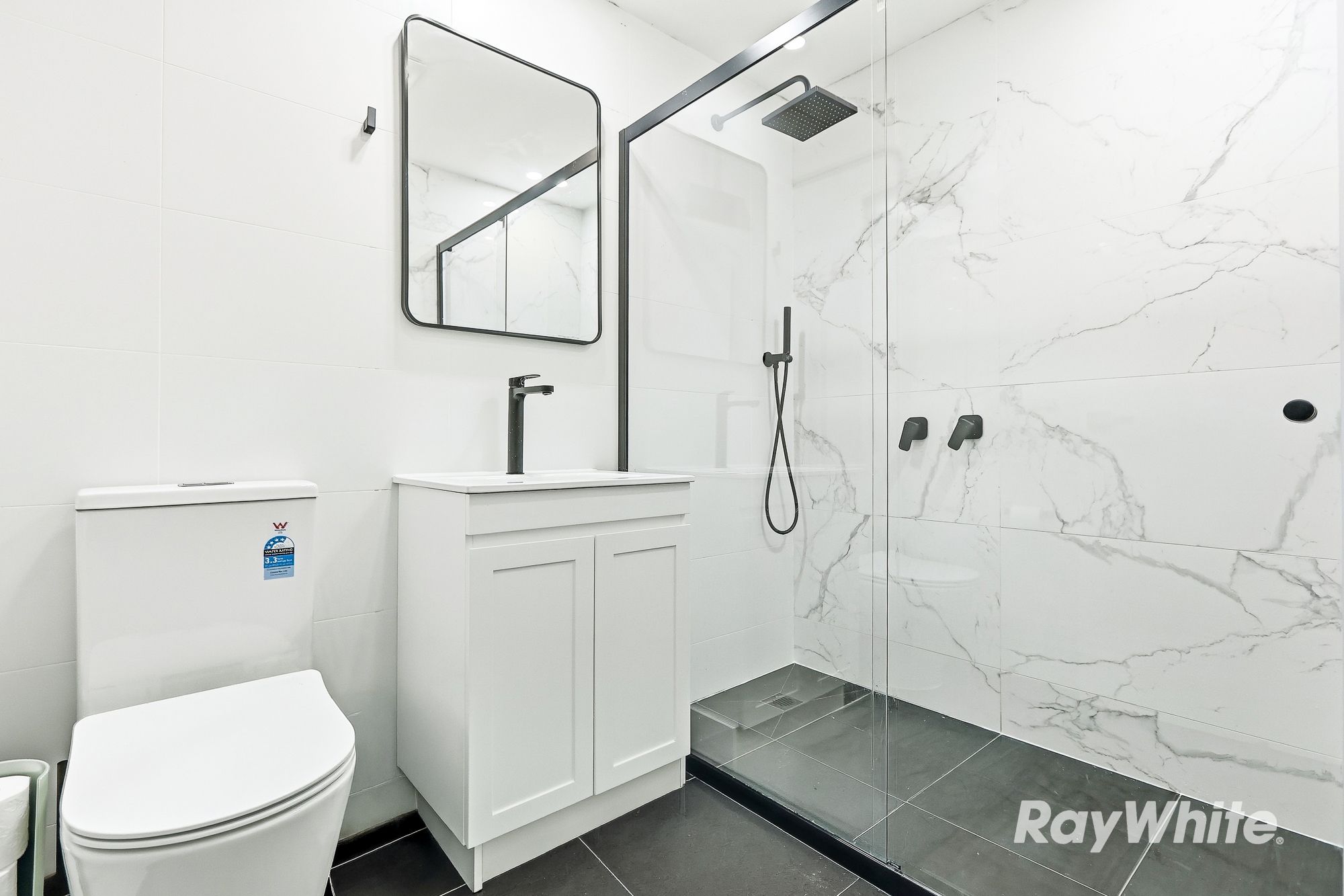 6 Nathan Crescent — photo 16 of 26