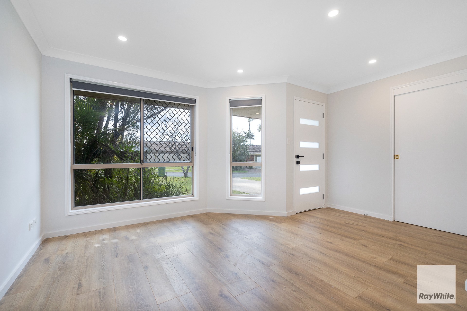 29 Parkside Drive, Crestmead, QLD 4132