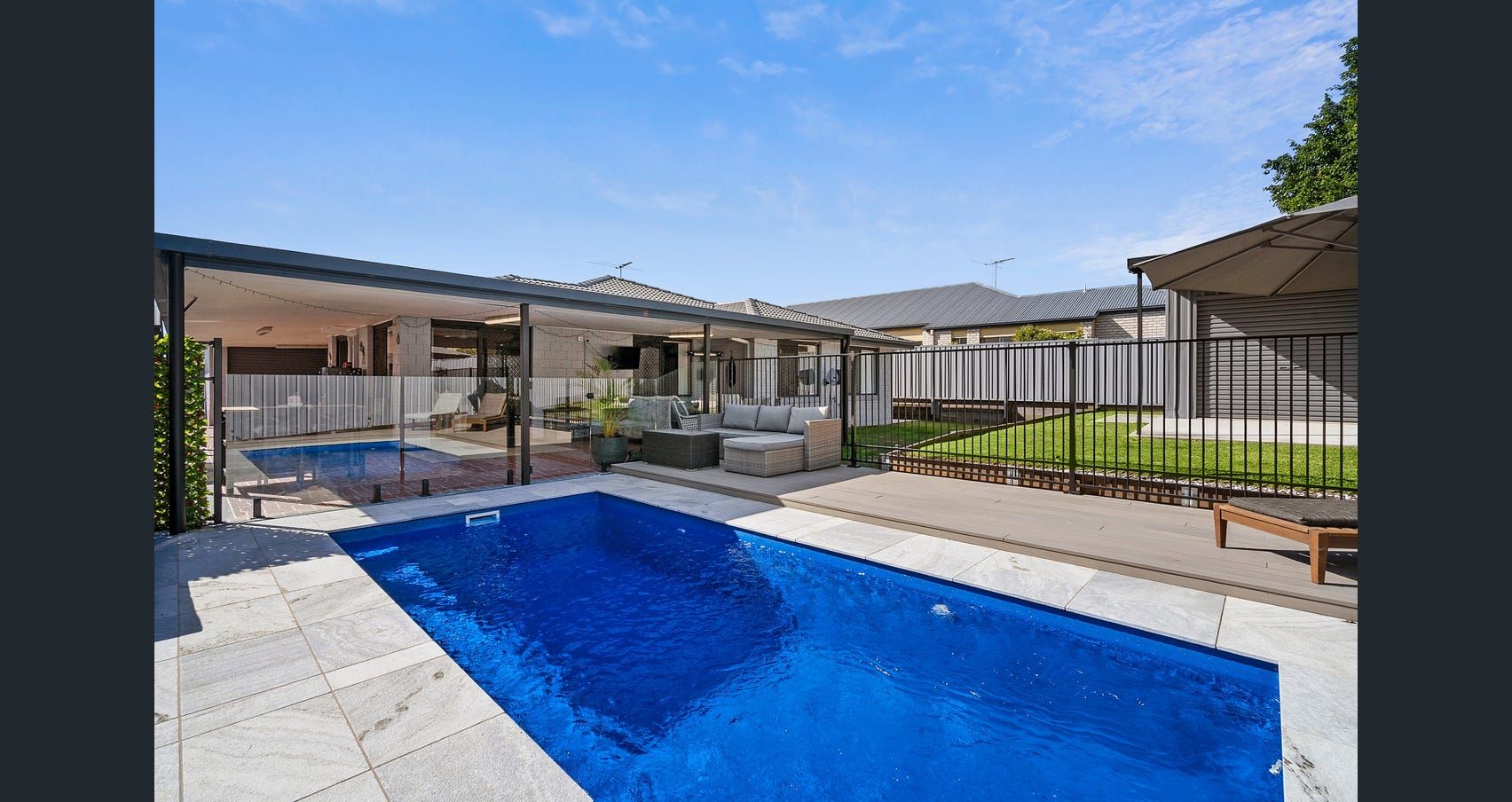 2 Barculdie Crescent — photo 15 of 20