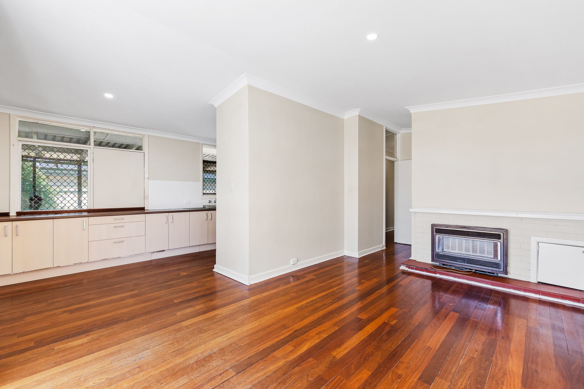 272 Belgravia Street, Cloverdale, WA 6105