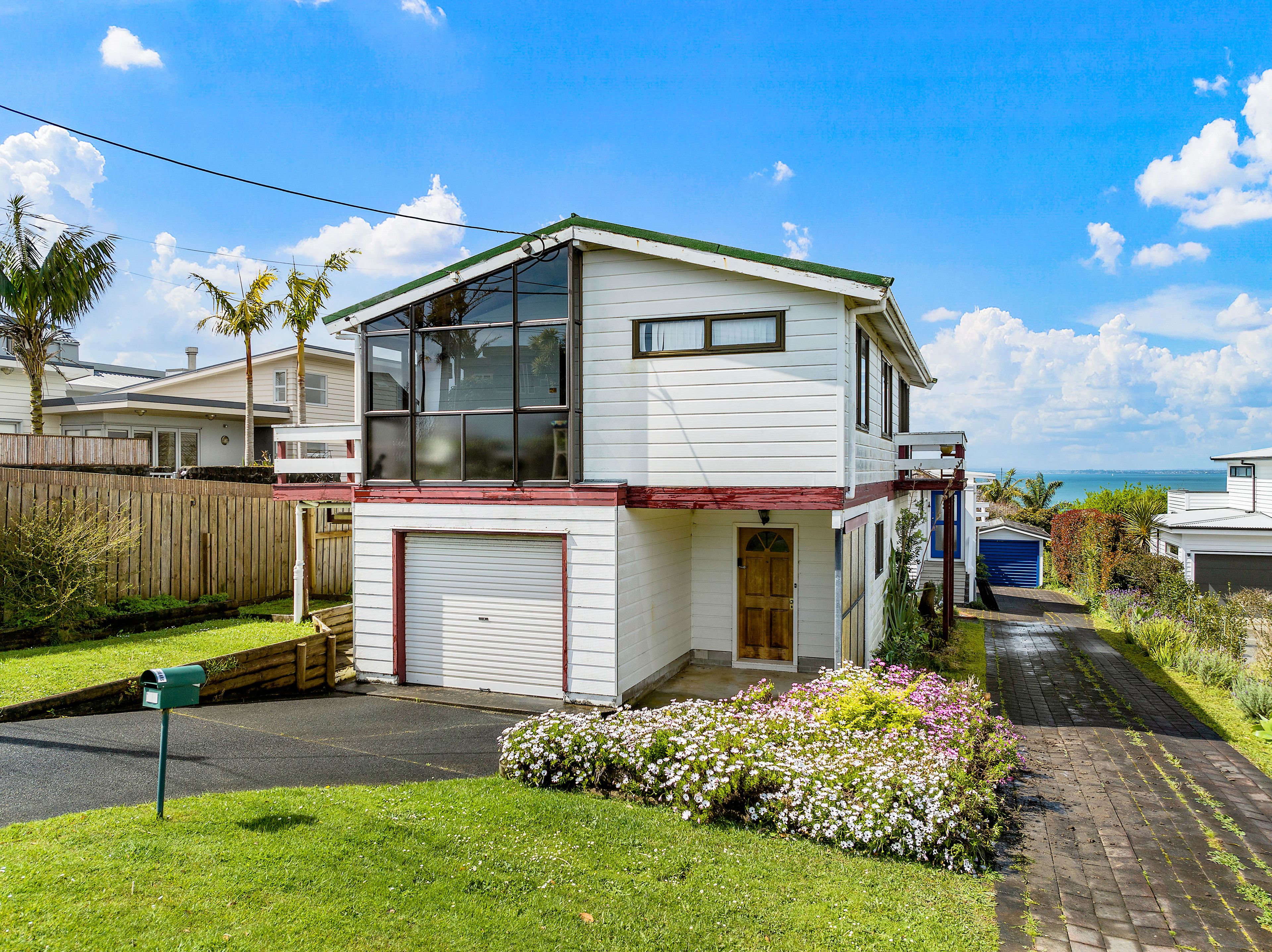 1/5 Vaughan Crescent, Murrays Bay, North Shore City 0630 Sold House