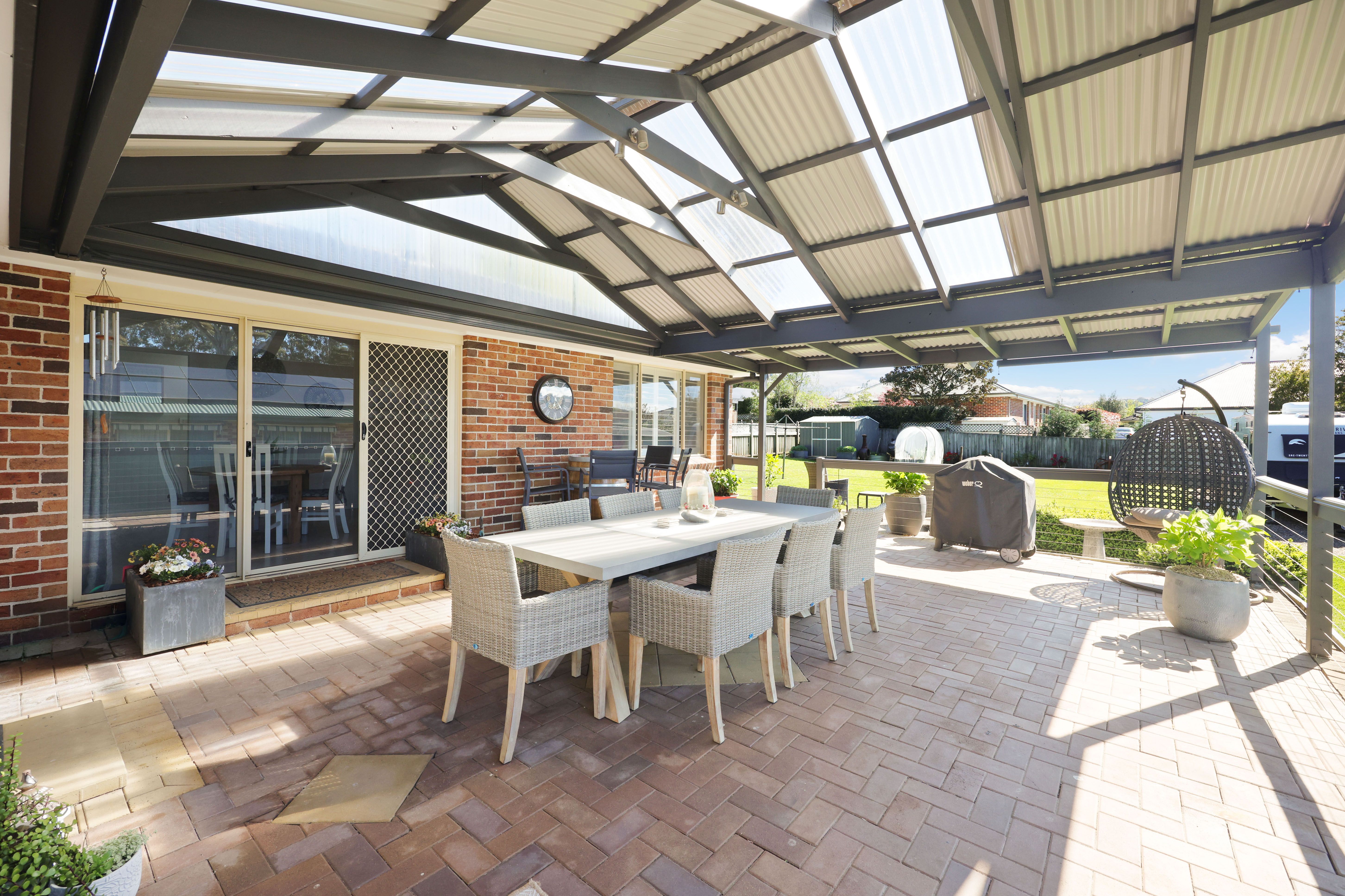 8 Glenrowan Grove — photo 9 of 13