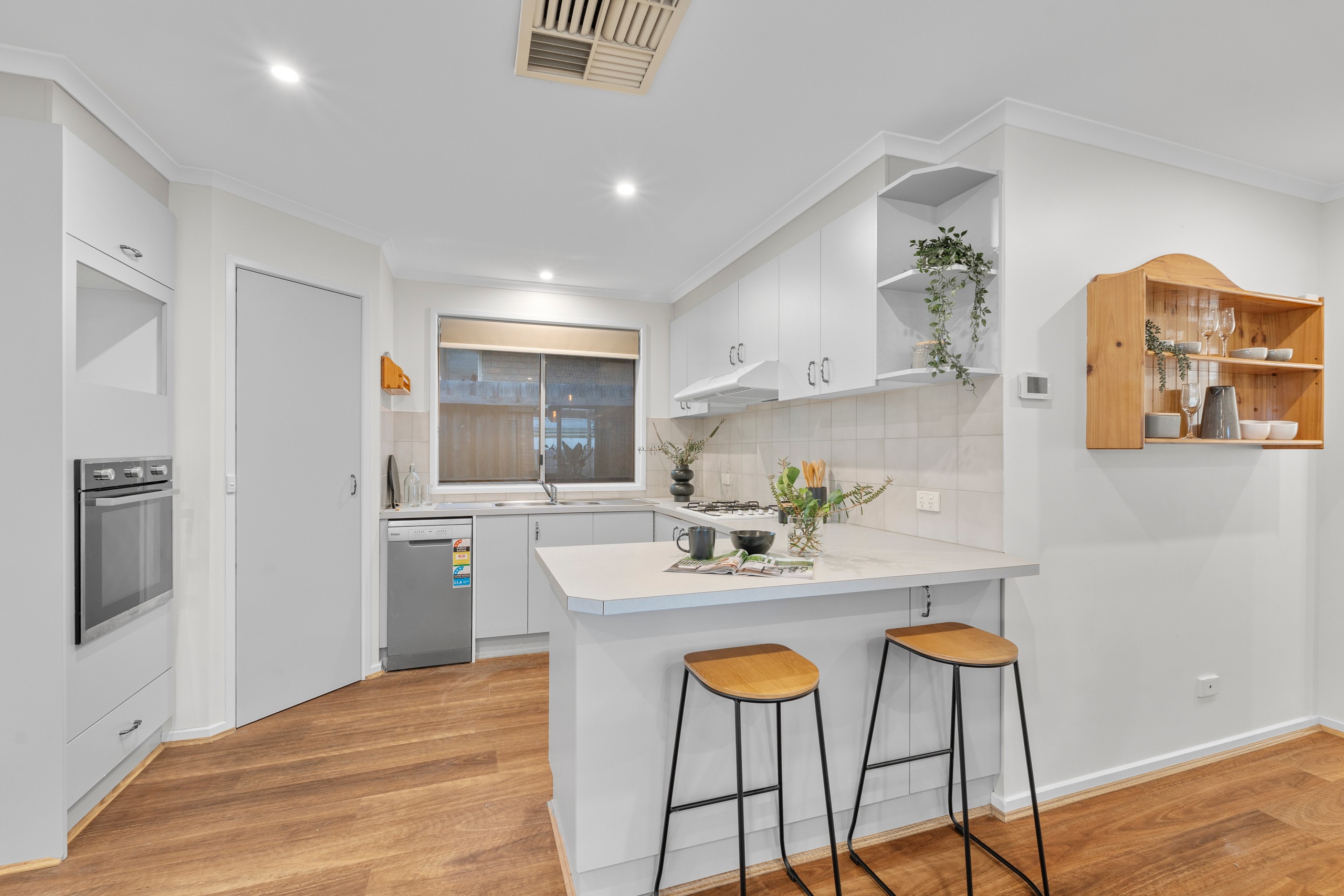 12 Angela Court, South Morang, VIC 3752