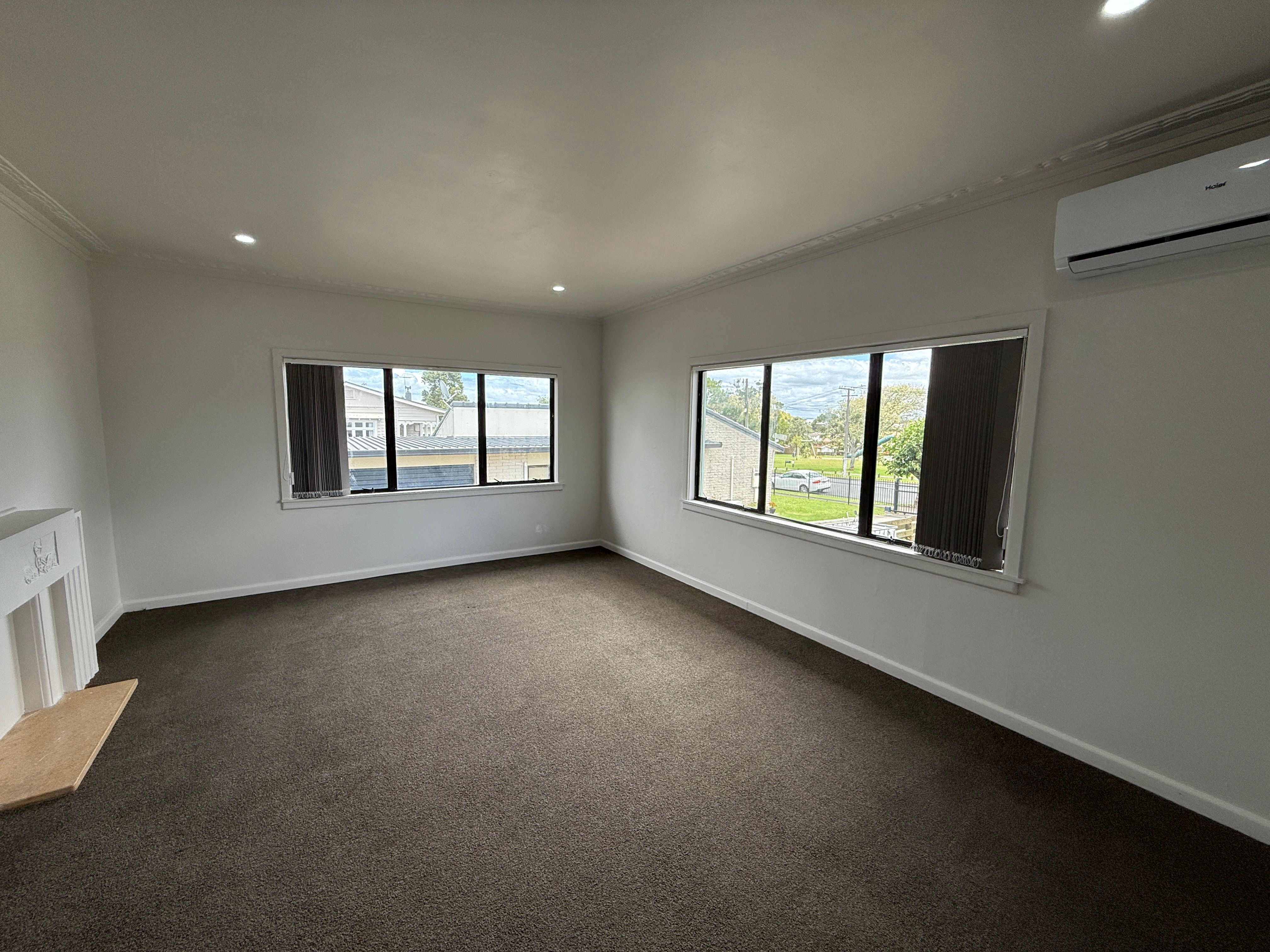 9 Grande Vue Road, Hill Park, Manukau City