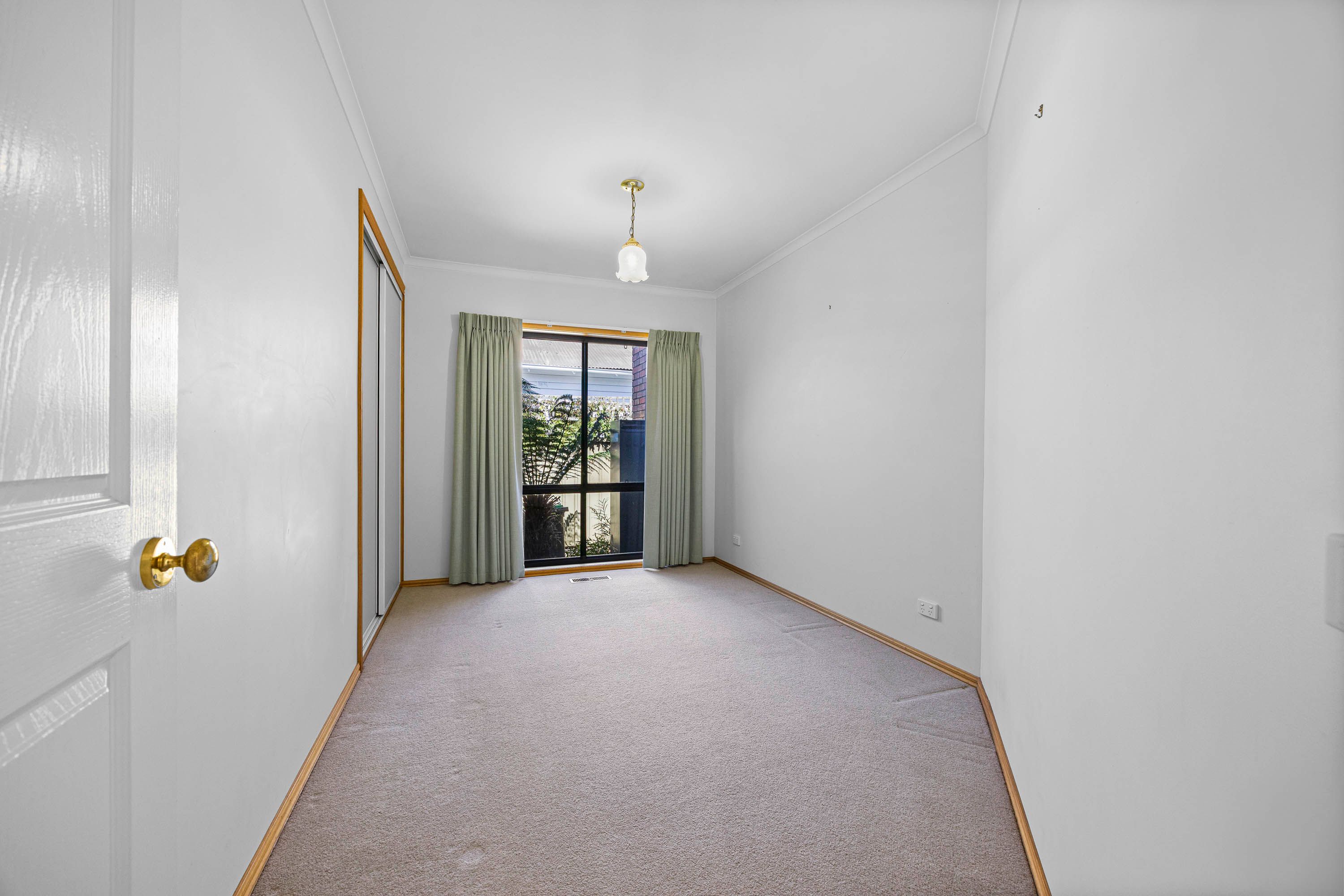 1/7 Parker Street — photo 10 of 12