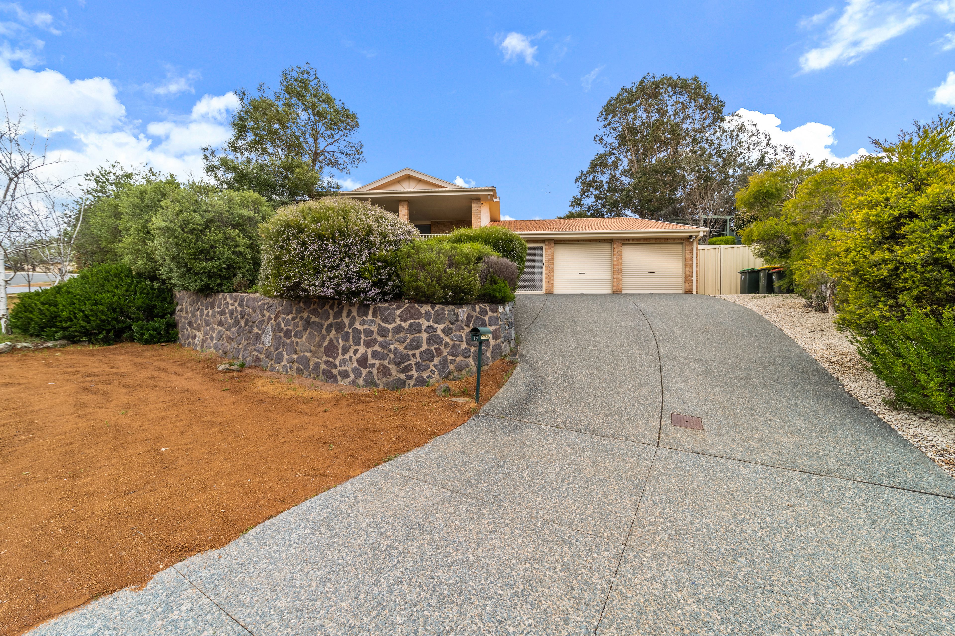 17 Pomeroy Street, Dunlop, ACT 2615