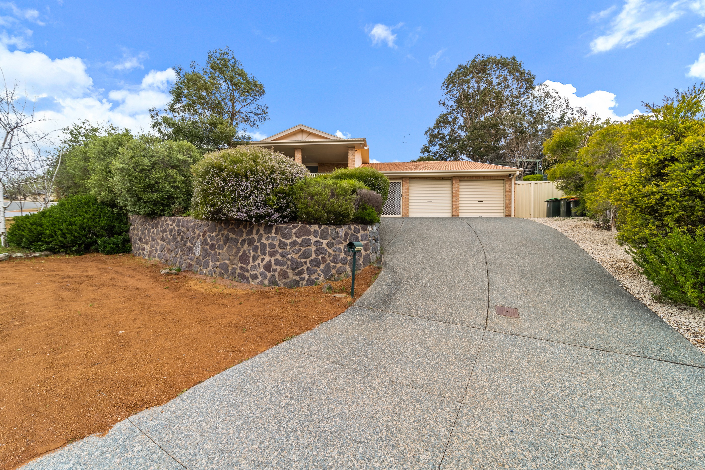 17 Pomeroy Street, Dunlop, ACT 2615