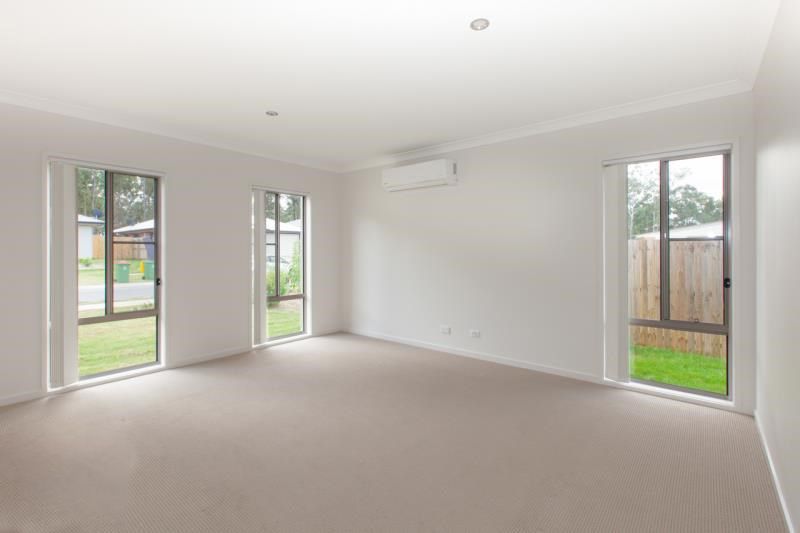 37 Tamatea Drive, Bellbird Park, QLD 4300