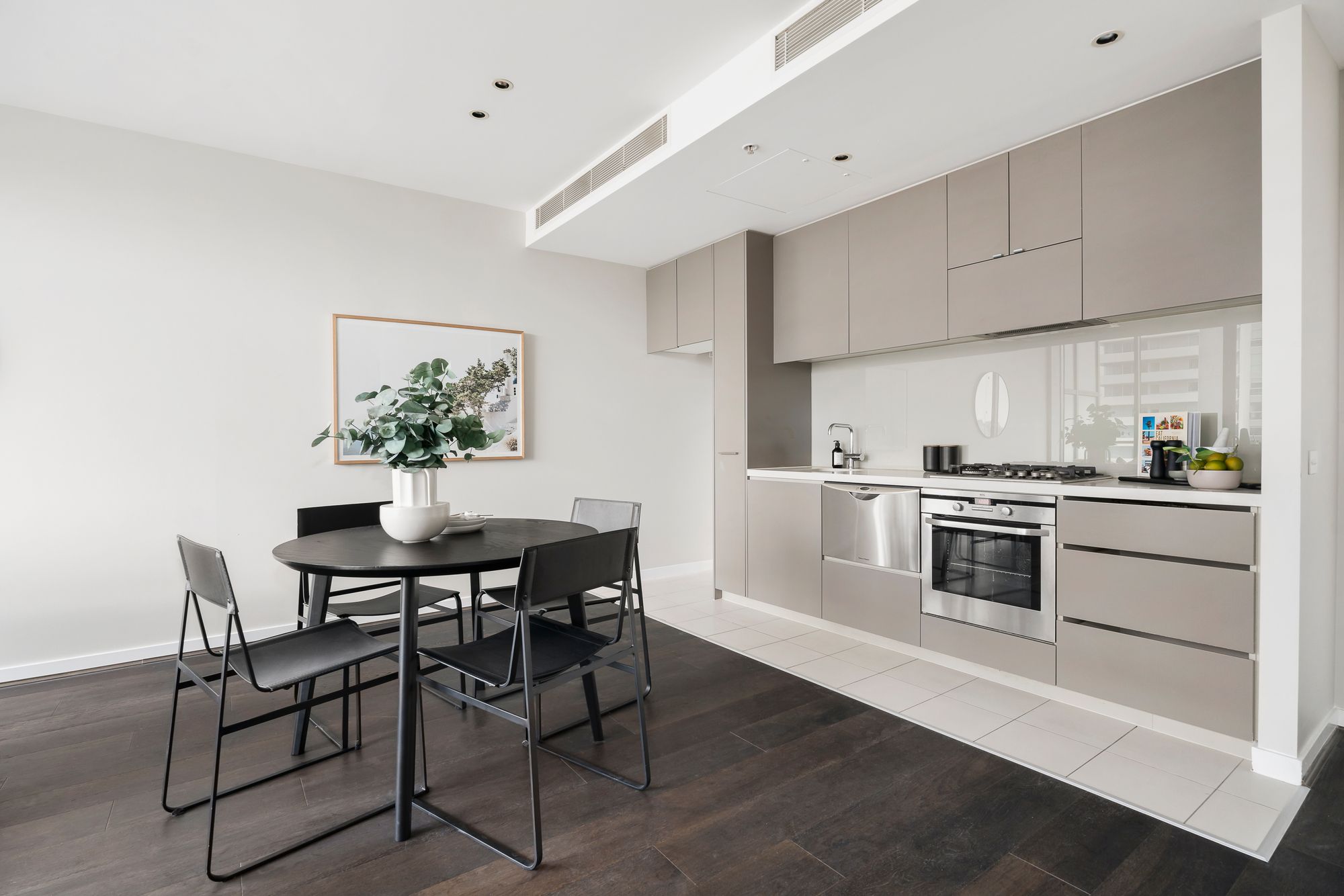 502/55 Queens Road, Melbourne, VIC 3004