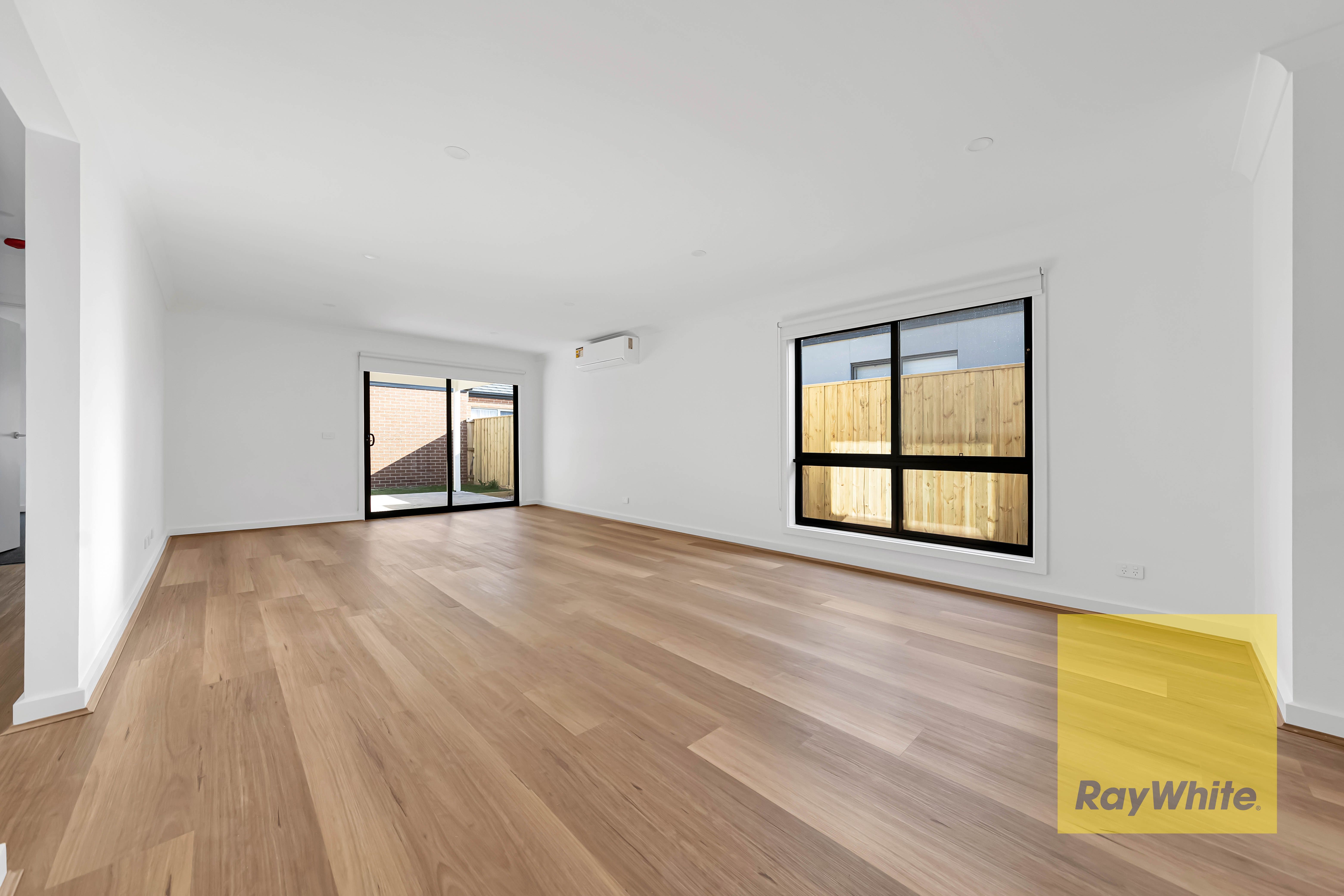 15 Spinosa Road — photo 7 of 17